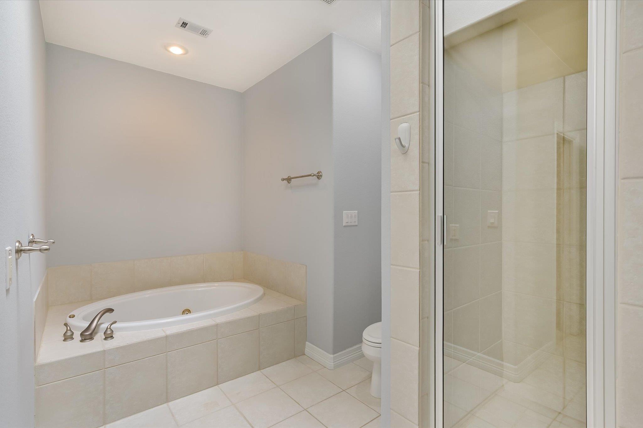 2300 FOUNDERS Cir, Spicewood, TX 78669