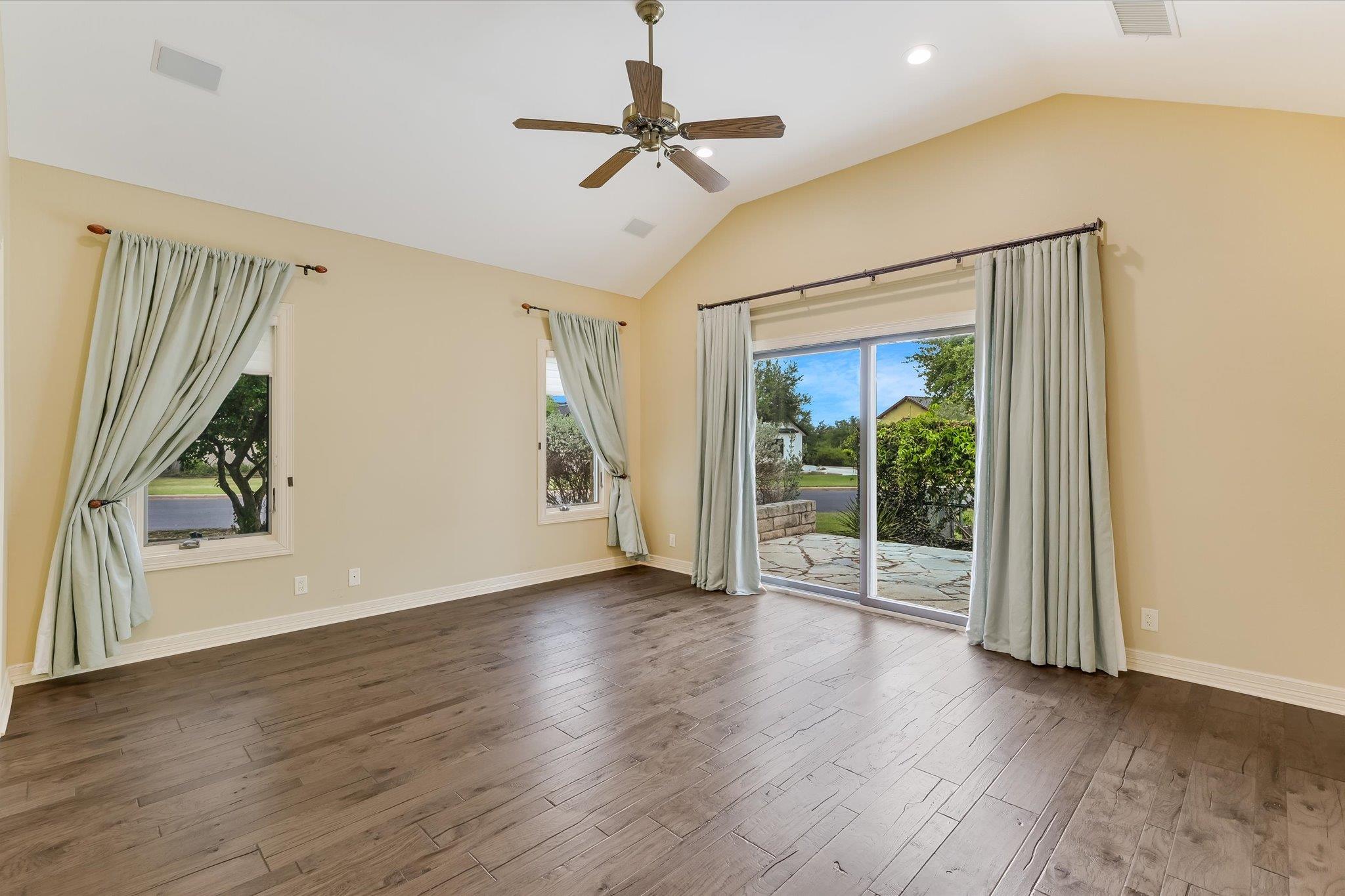 2300 FOUNDERS Cir, Spicewood, TX 78669