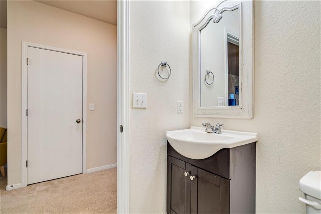 347 Triumph Rd, Buda, TX 78610