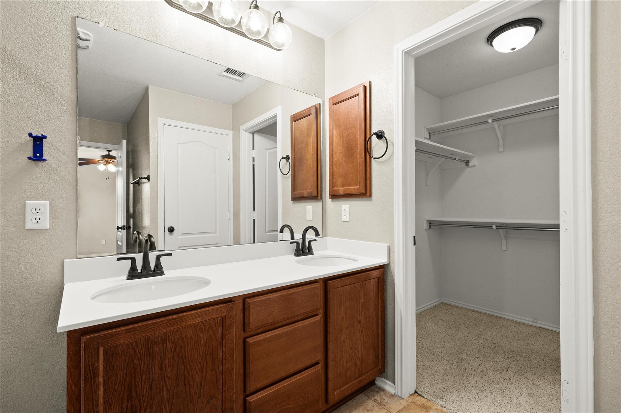 404 Buttercup Creek Blvd # 26, Cedar Park, TX 78613