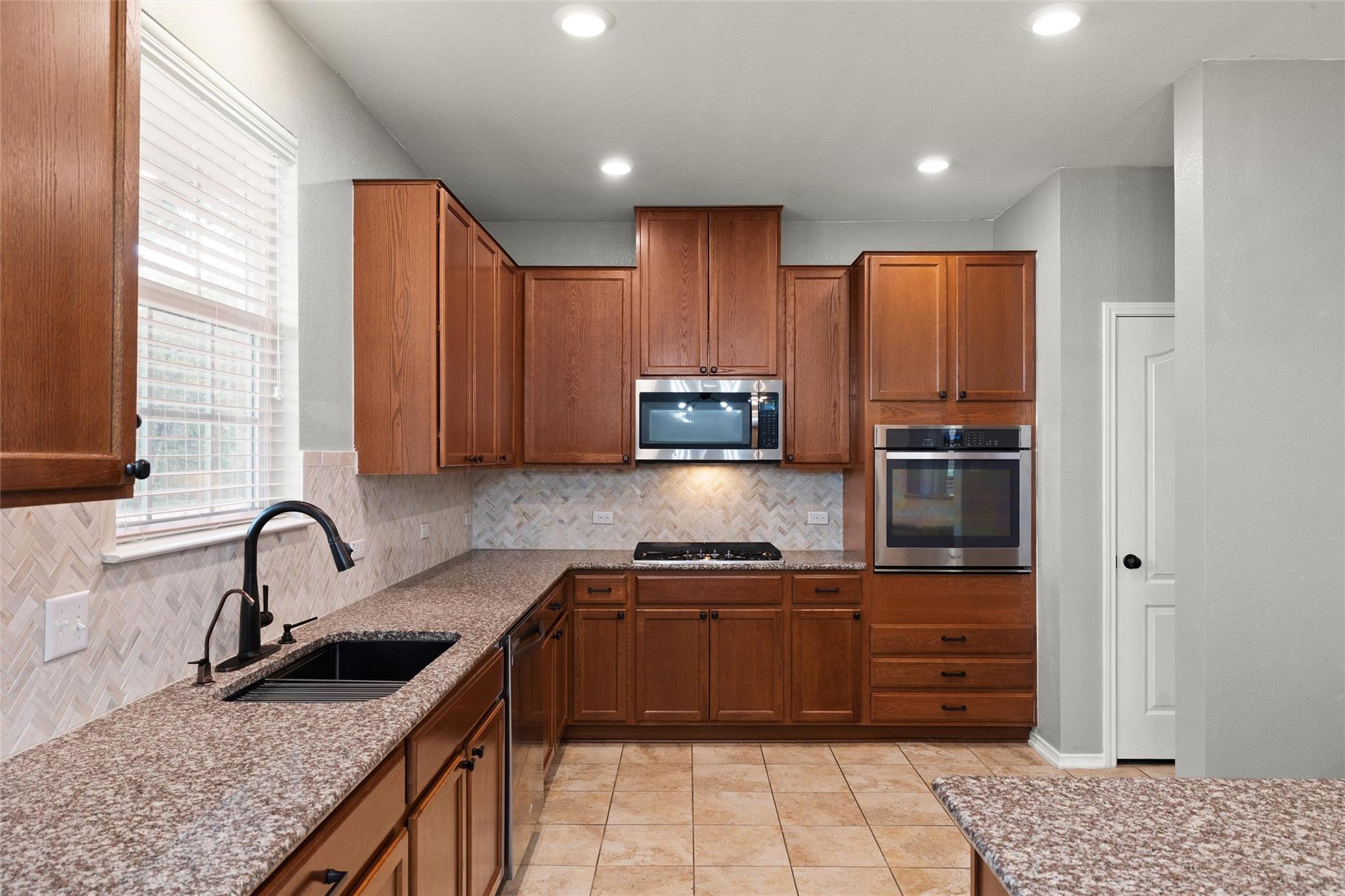 404 Buttercup Creek Blvd # 26, Cedar Park, TX 78613