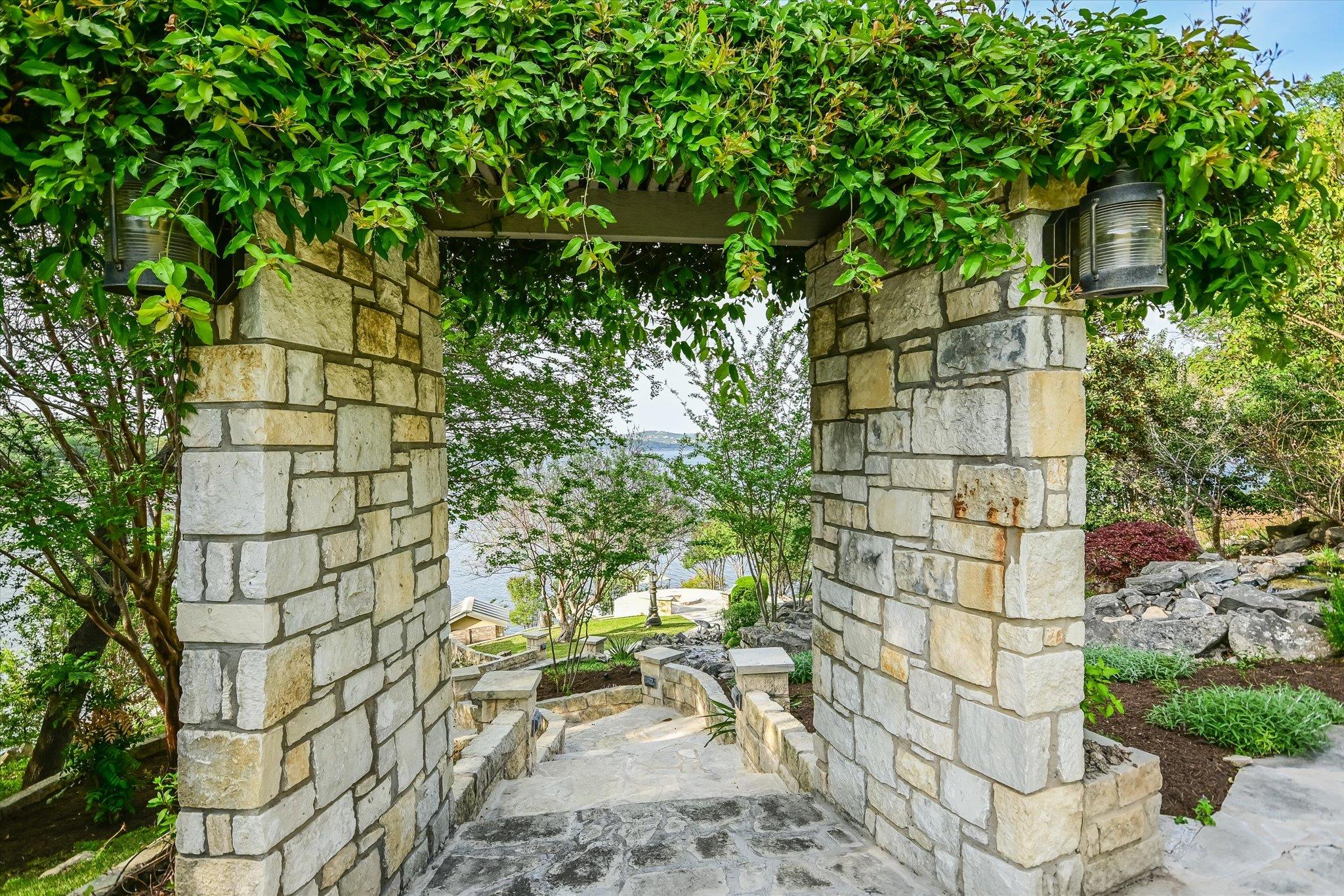 17510 Whippoorwill Trl, Lago Vista, TX 78645