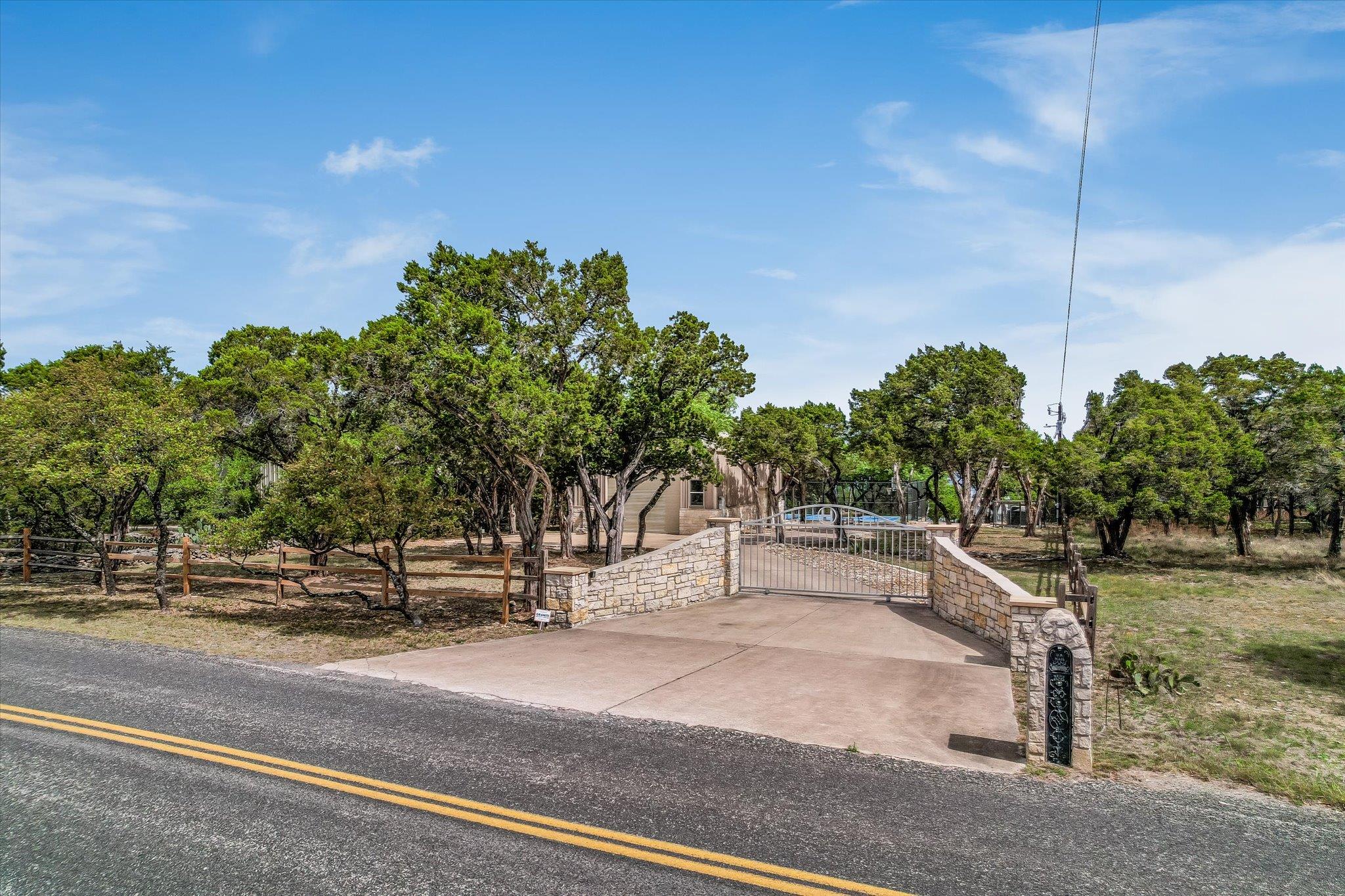 17510 Whippoorwill Trl, Lago Vista, TX 78645