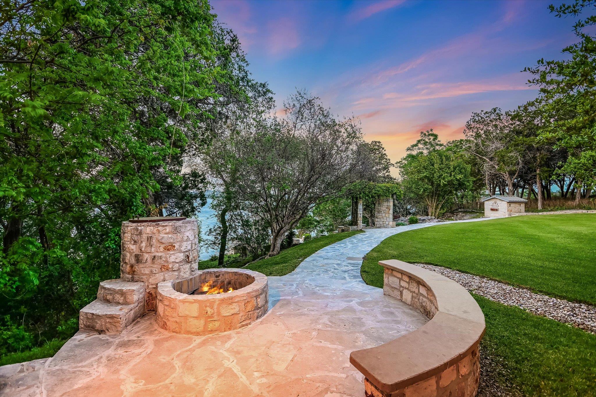 17510 Whippoorwill Trl, Lago Vista, TX 78645
