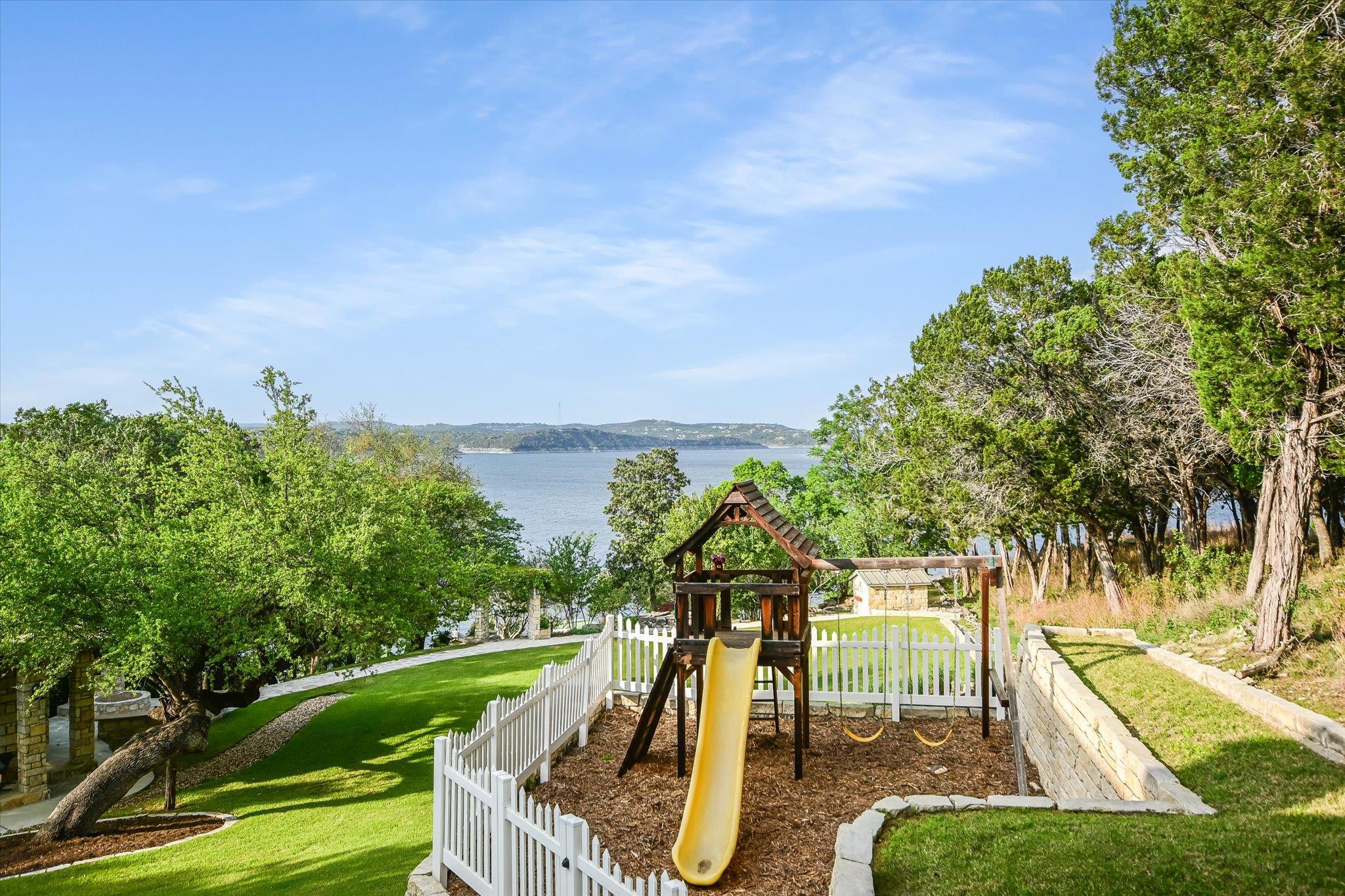 17510 Whippoorwill Trl, Lago Vista, TX 78645
