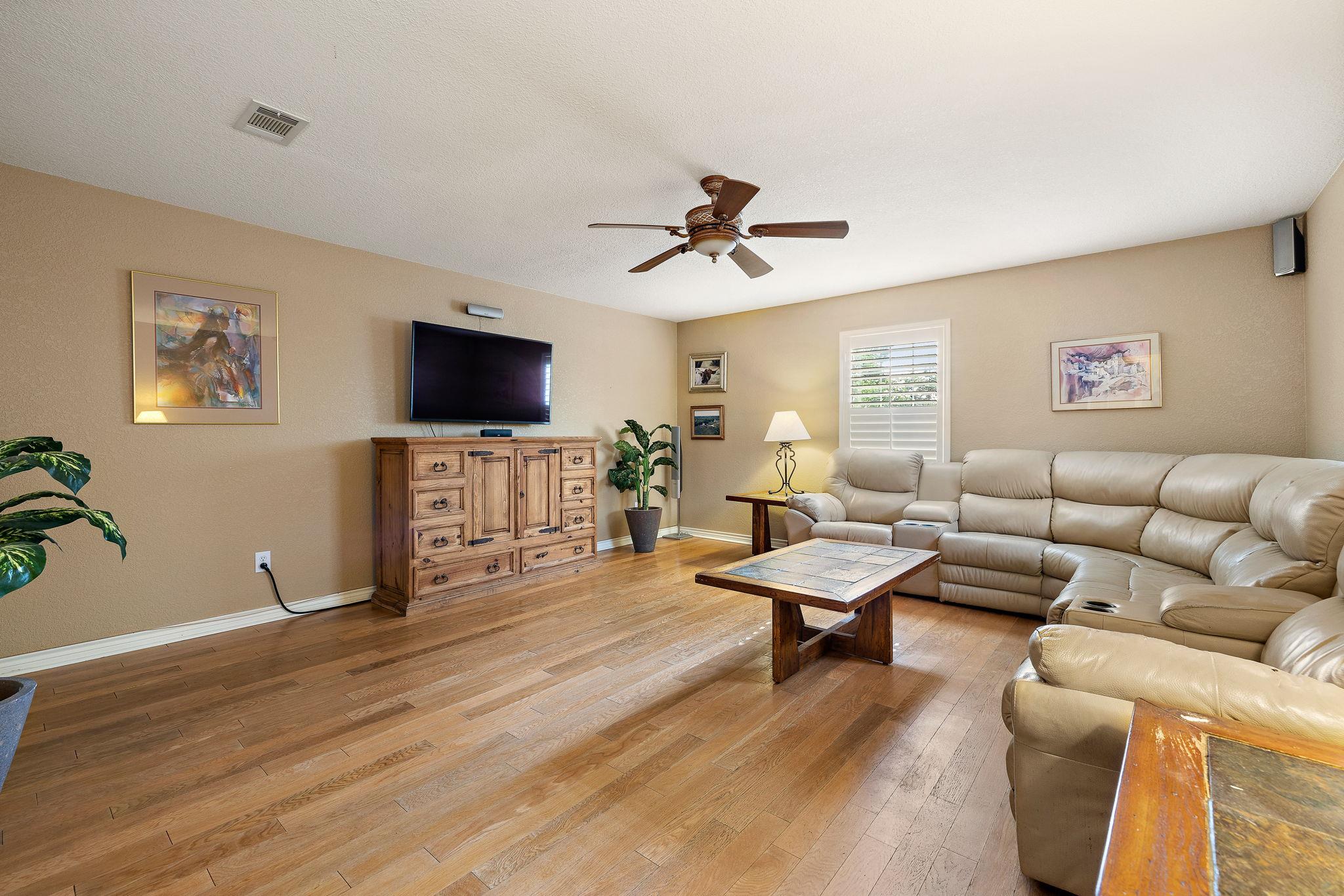 15 Meadow Run, Round Rock, TX 78664