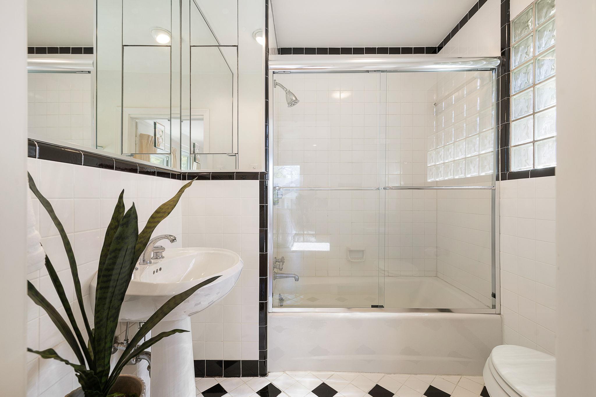 1614 Preston Ave, Austin, TX 78703