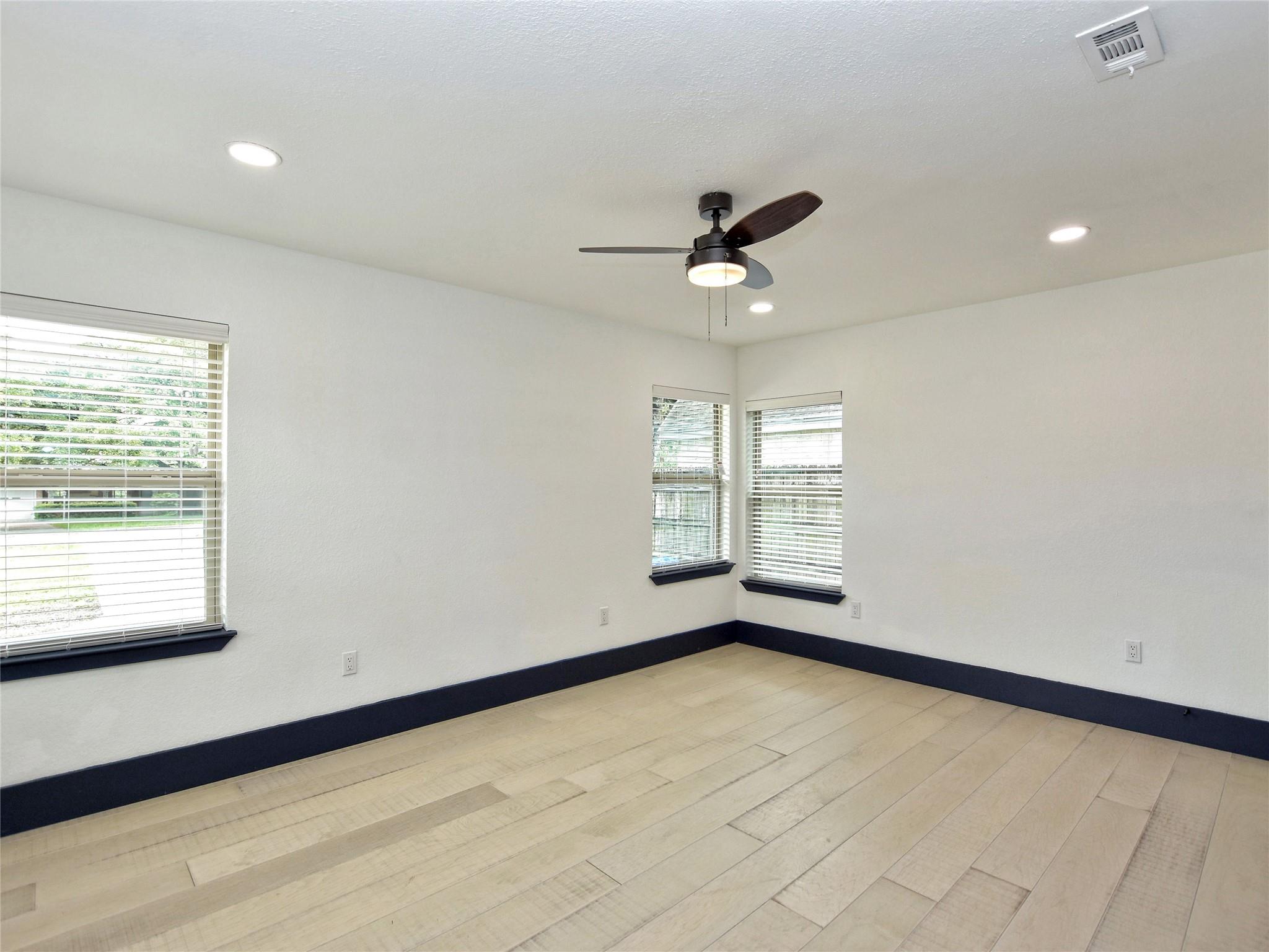 11800 Tedford St, Austin, TX 78753