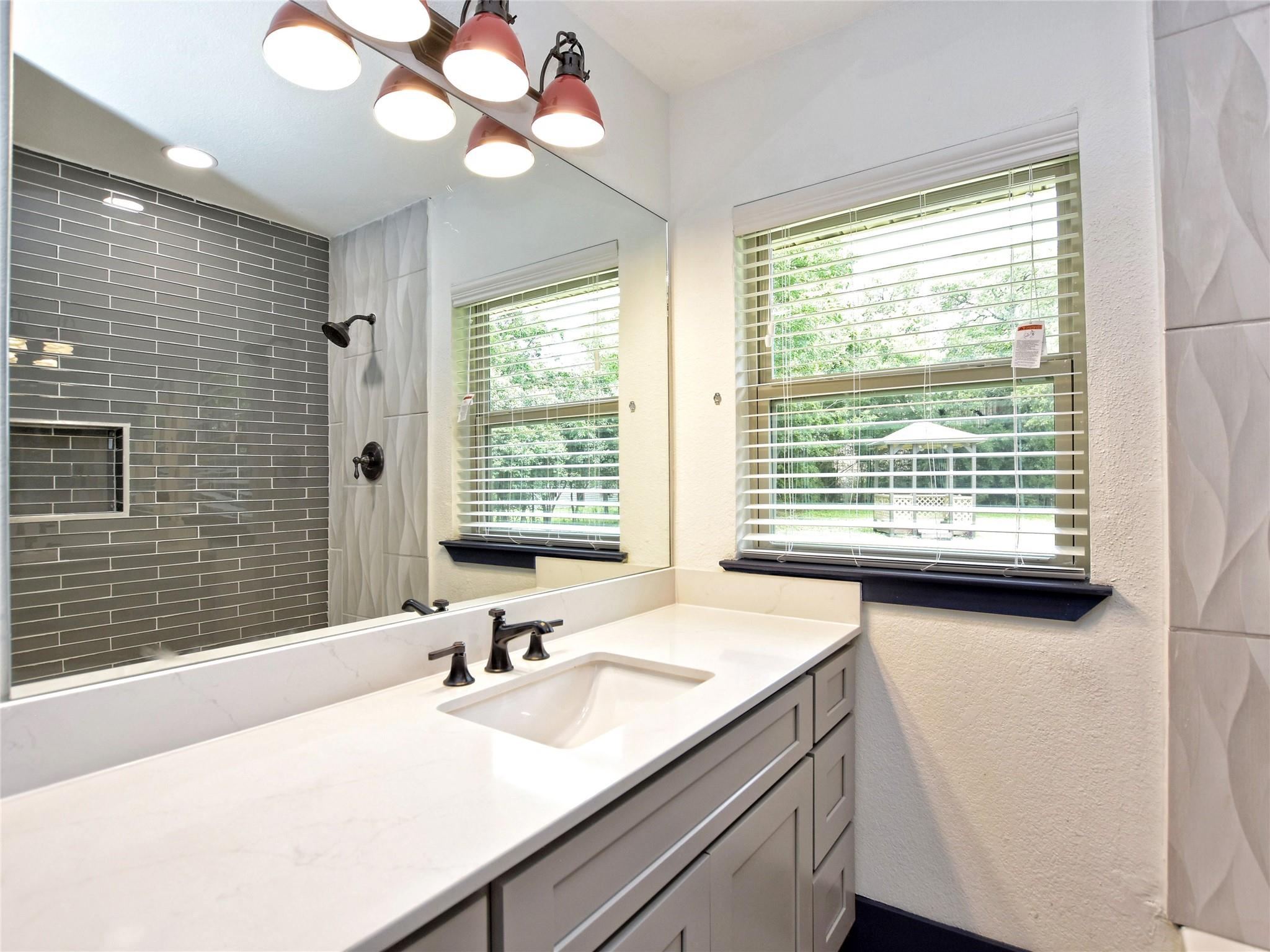 11800 Tedford St, Austin, TX 78753