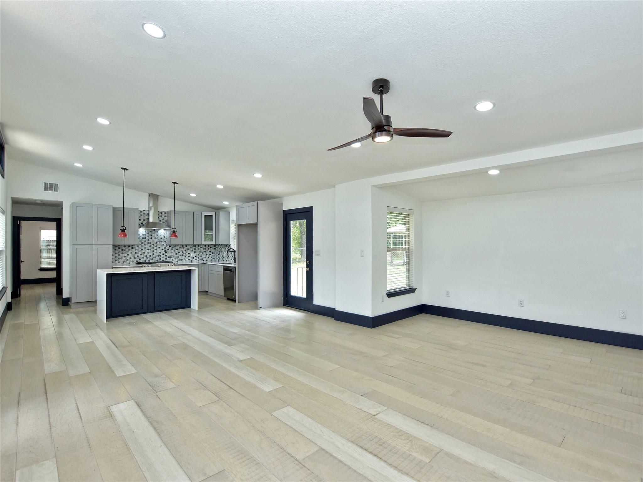 11800 Tedford St, Austin, TX 78753