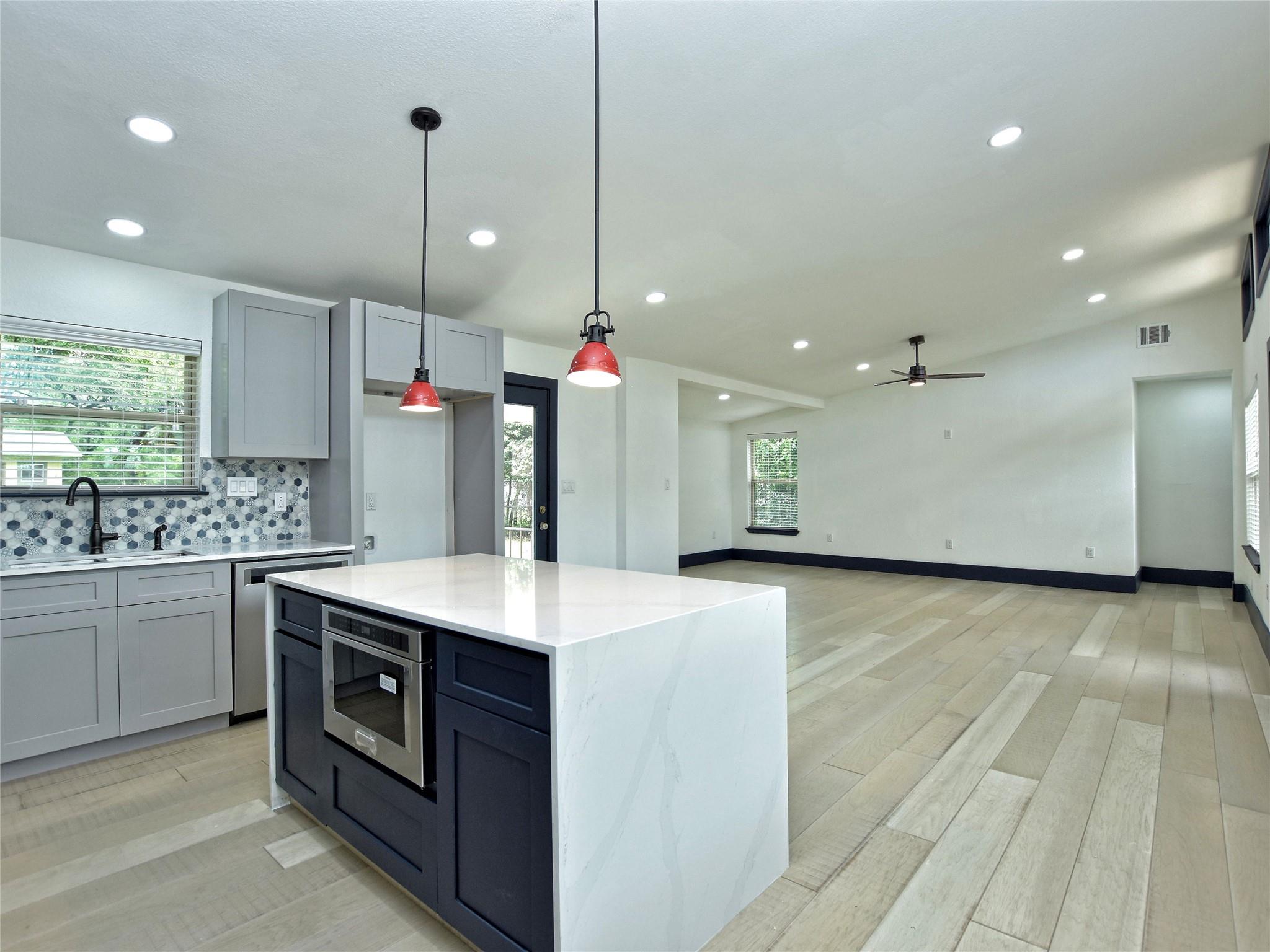 11800 Tedford St, Austin, TX 78753