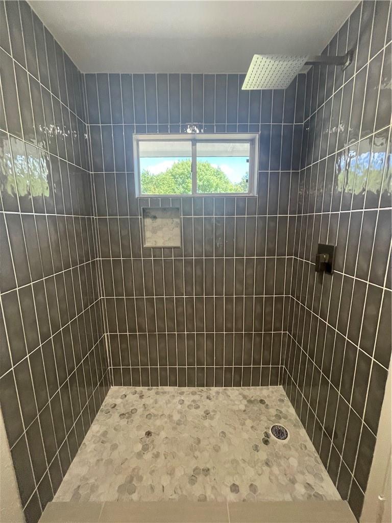 8939 Anna St, Austin, TX 78748