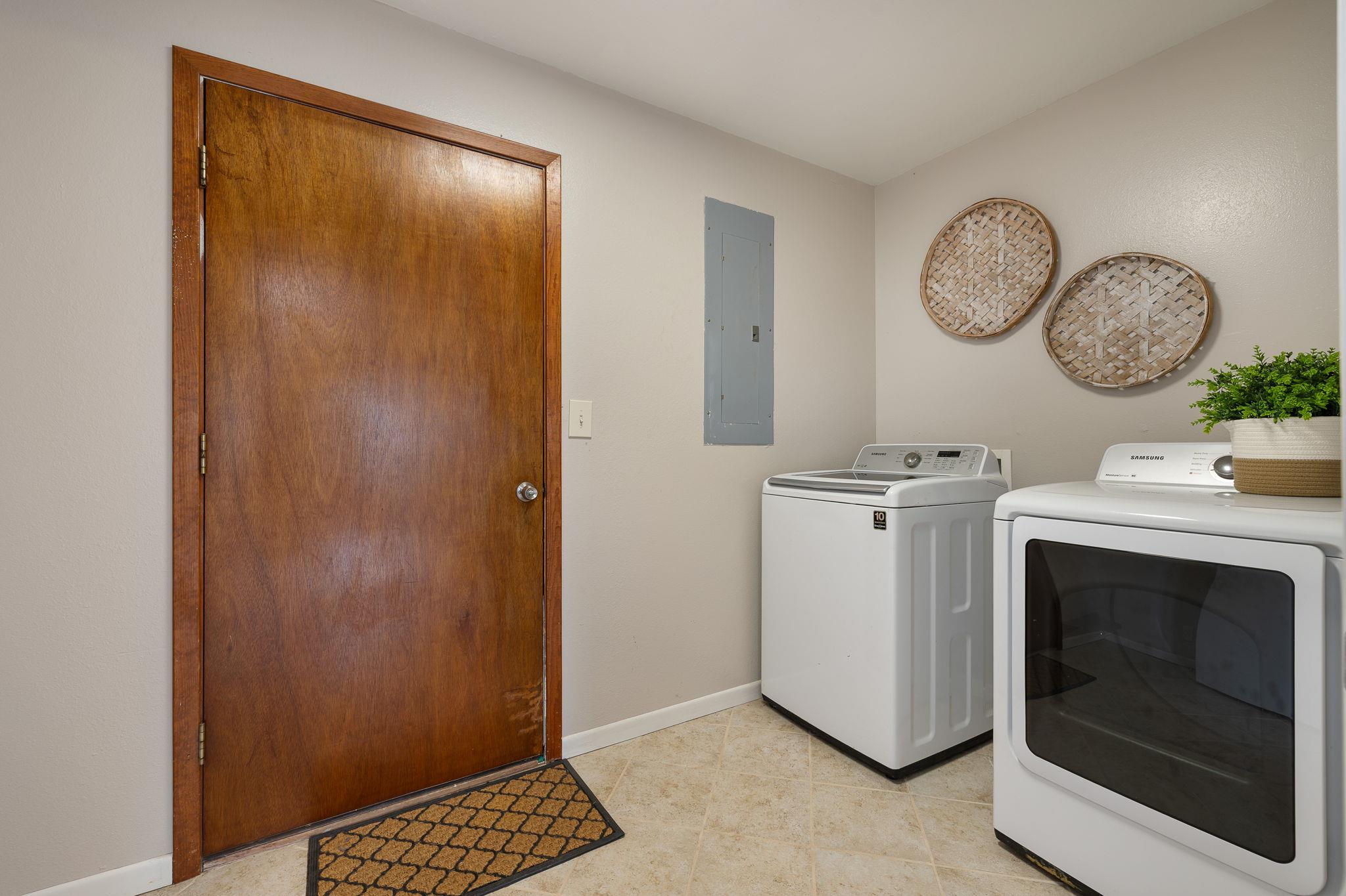 306 Dove Trl, Bertram, TX 78605