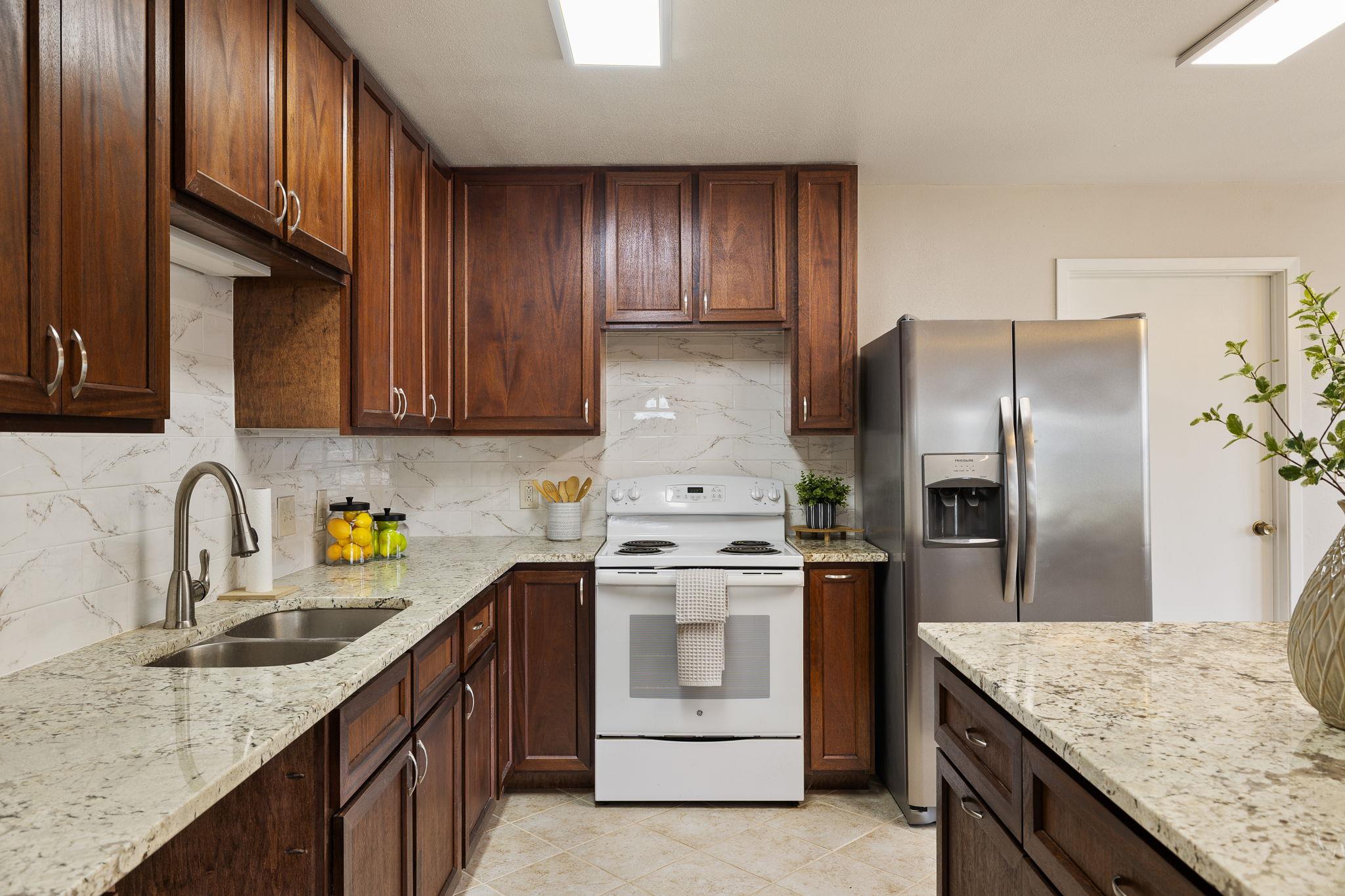 306 Dove Trl, Bertram, TX 78605