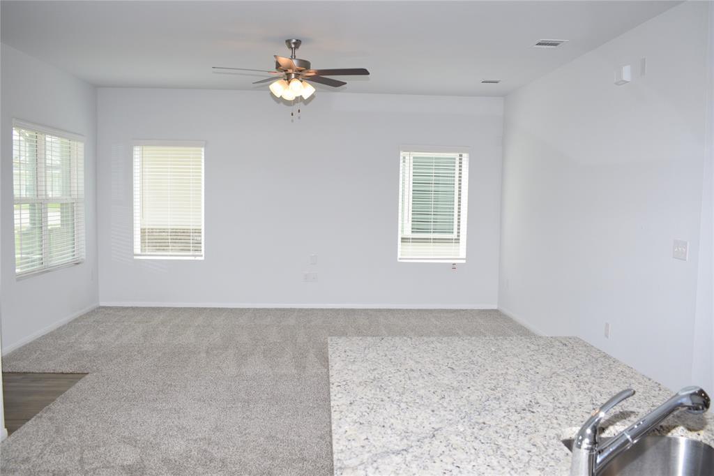 133 Everglades Dr, Kyle, TX 78640