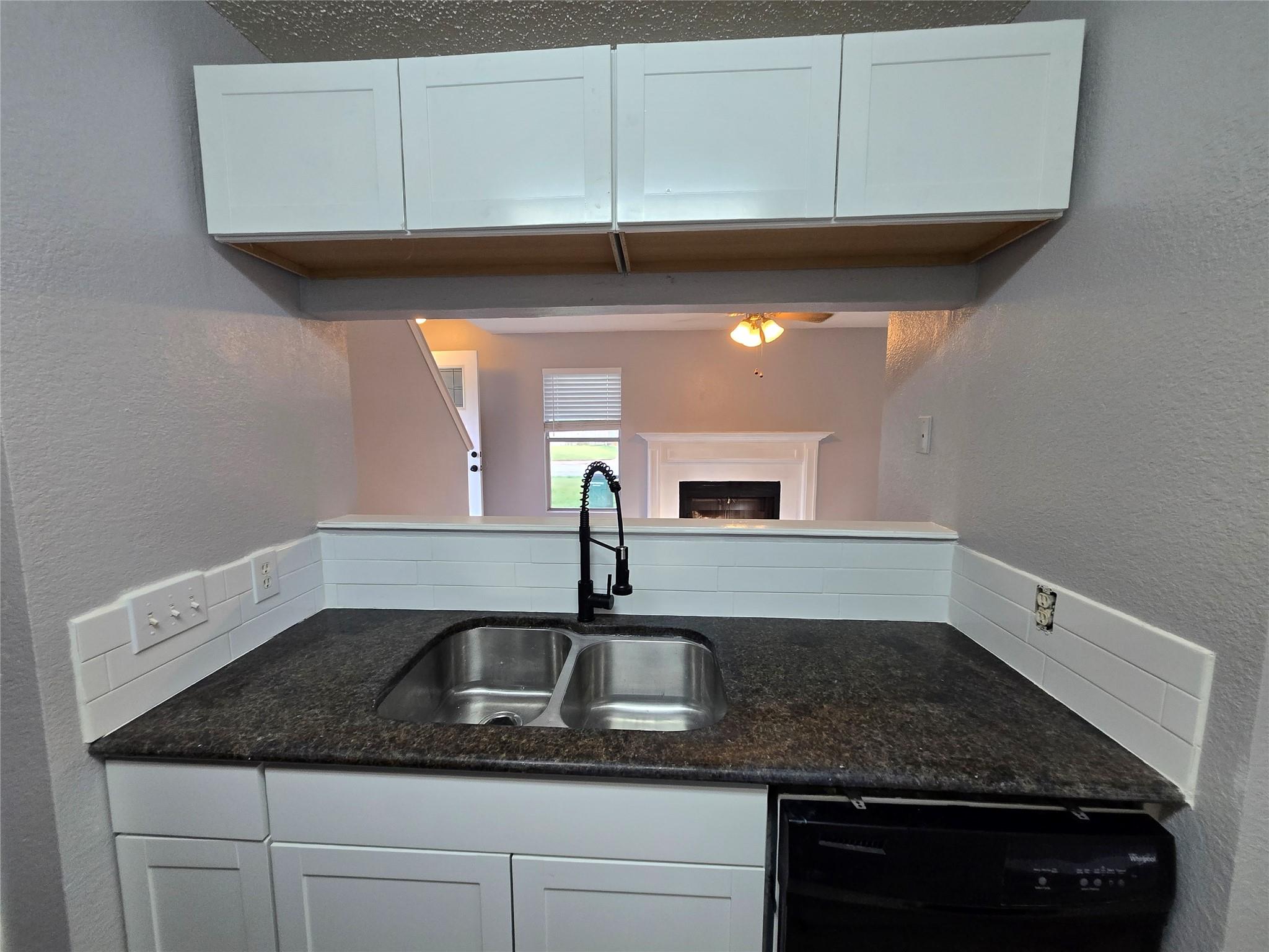 10001 Parliament House Rd # A, Austin, TX 78729