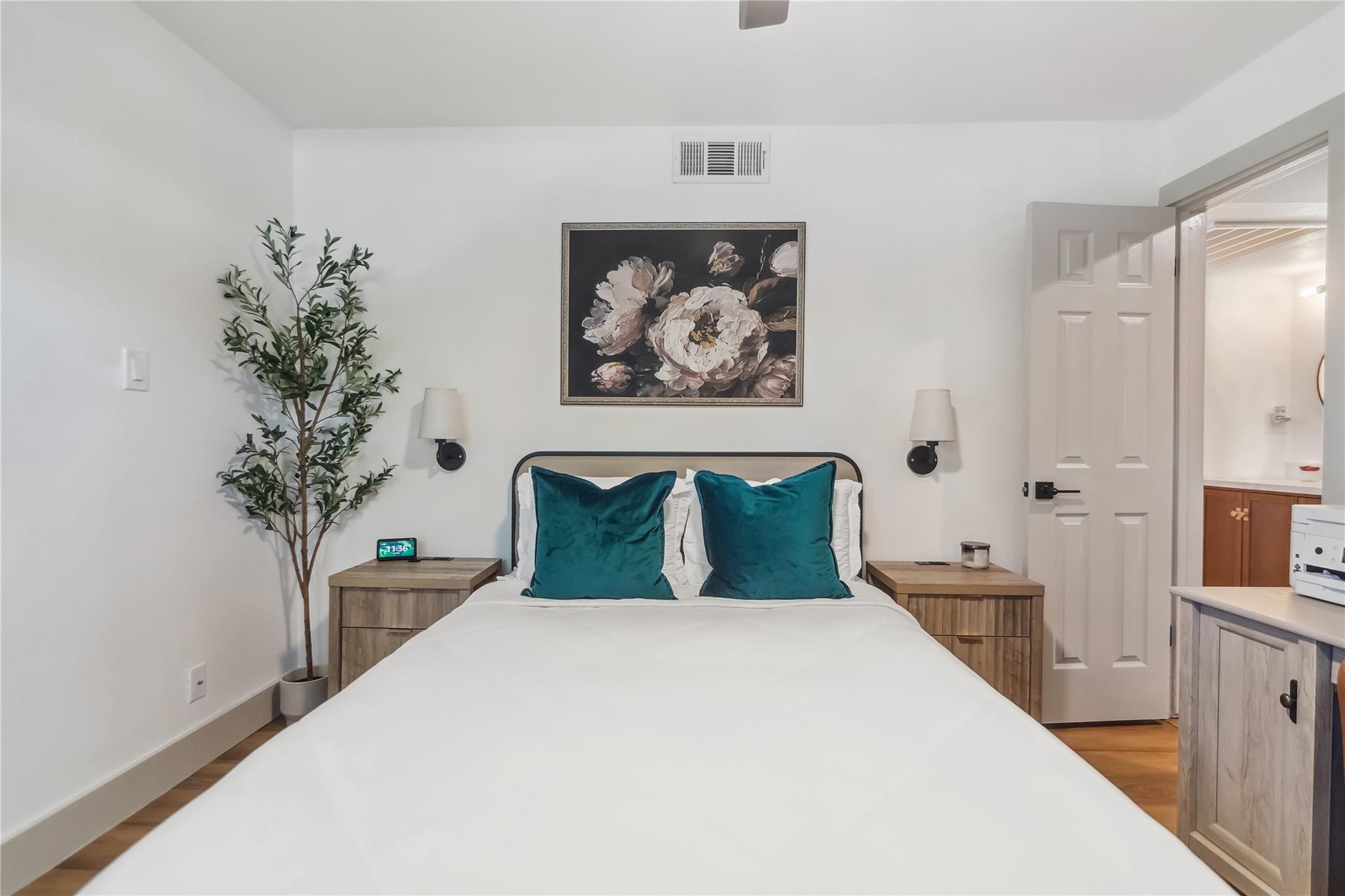 1313 E 52nd St # 101, Austin, TX 78723