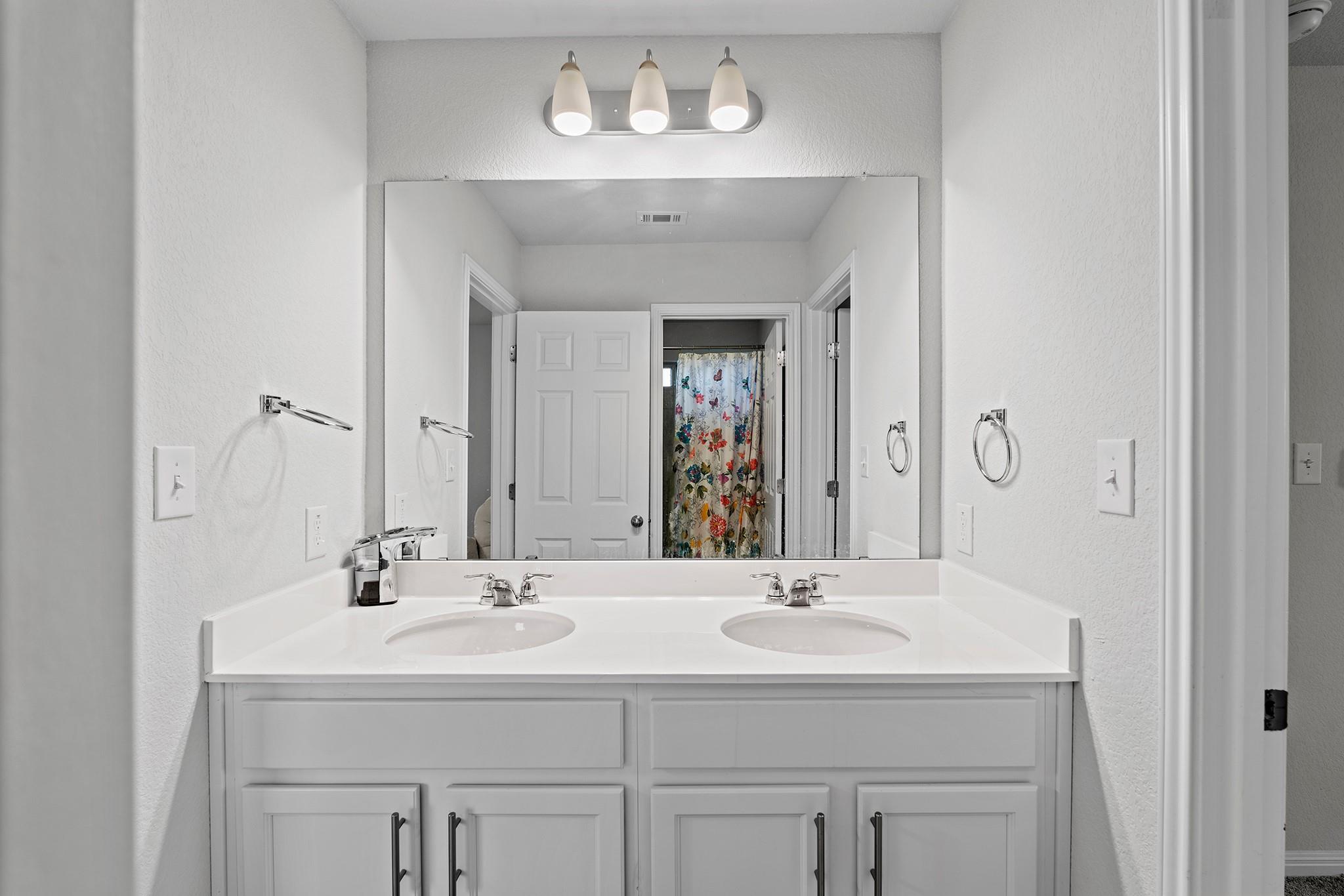 133 Caney Cv, Leander, TX 78641