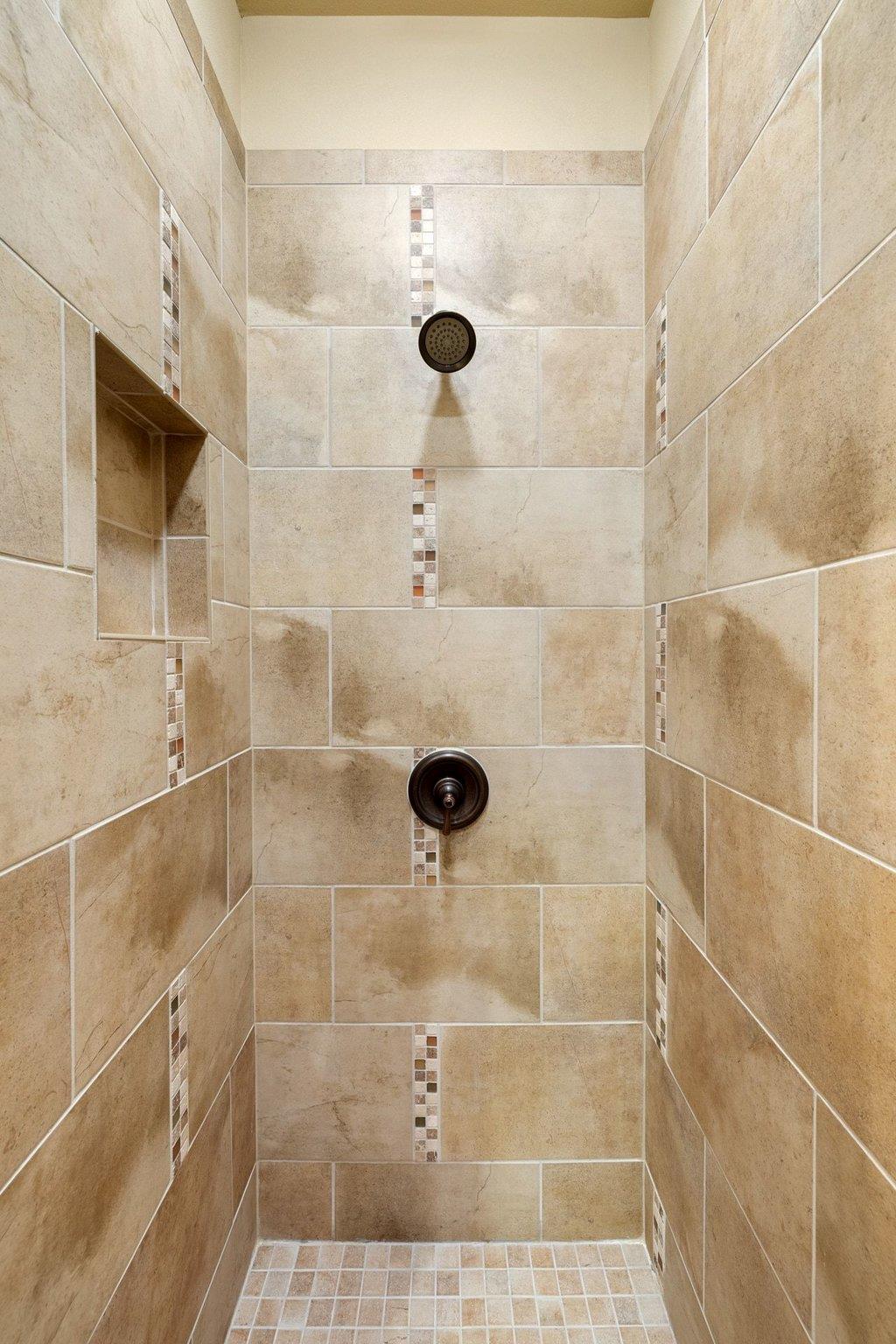 19 Chandon Ln, Lakeway, TX 78734