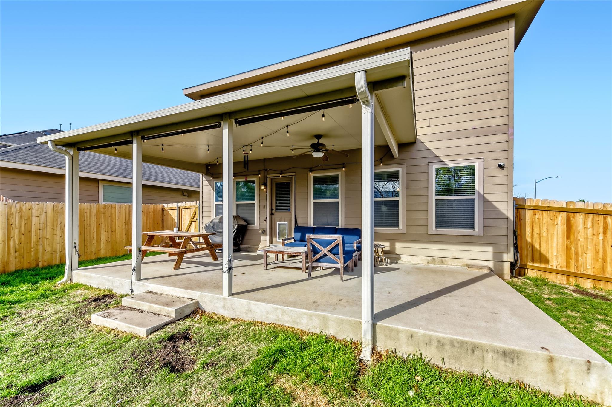 7233 Crestone Rd, Austin, TX 78744