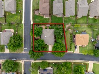 604 Belmont Dr, Georgetown, TX 78626