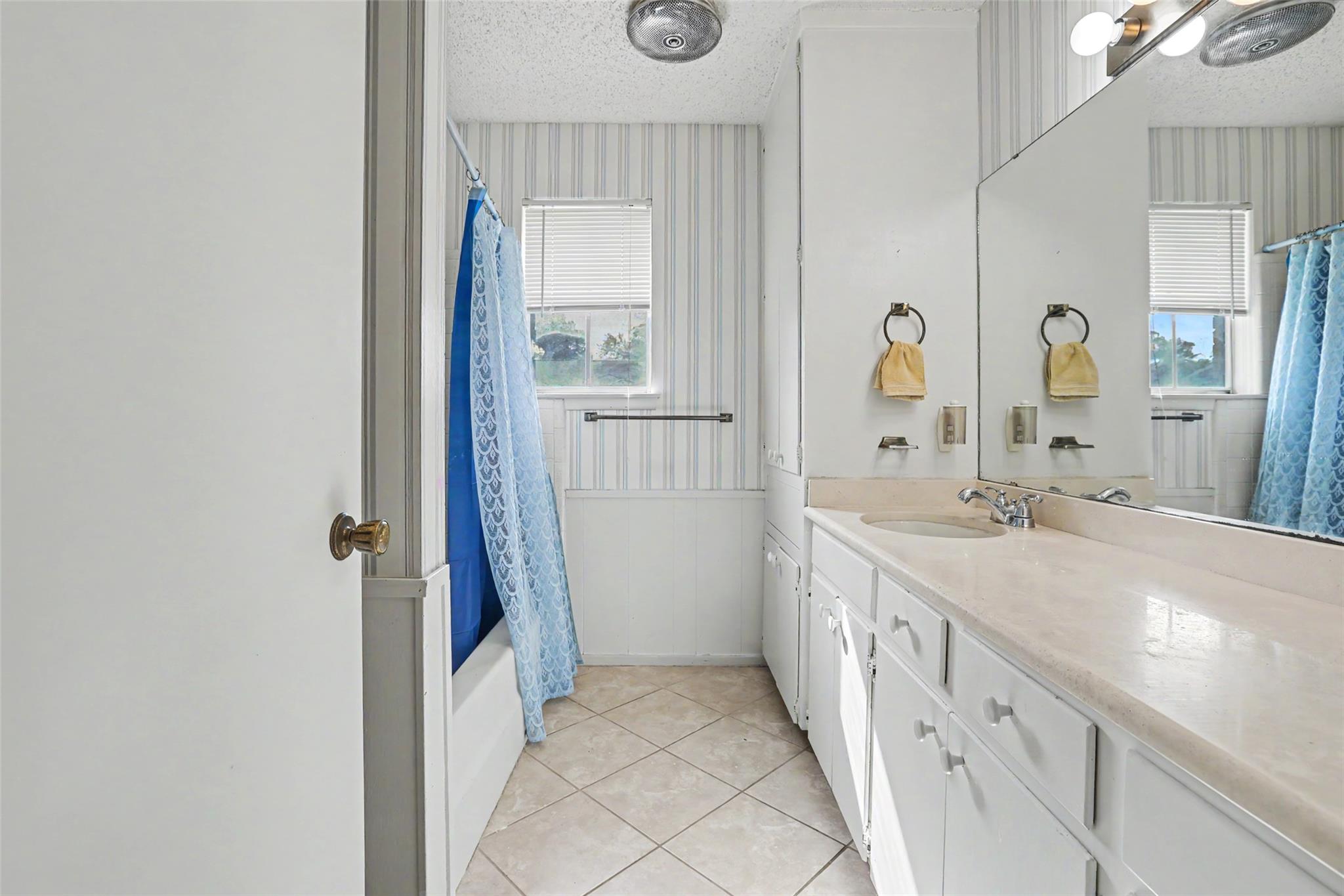 2303 Dawn Dr, Georgetown, TX 78628