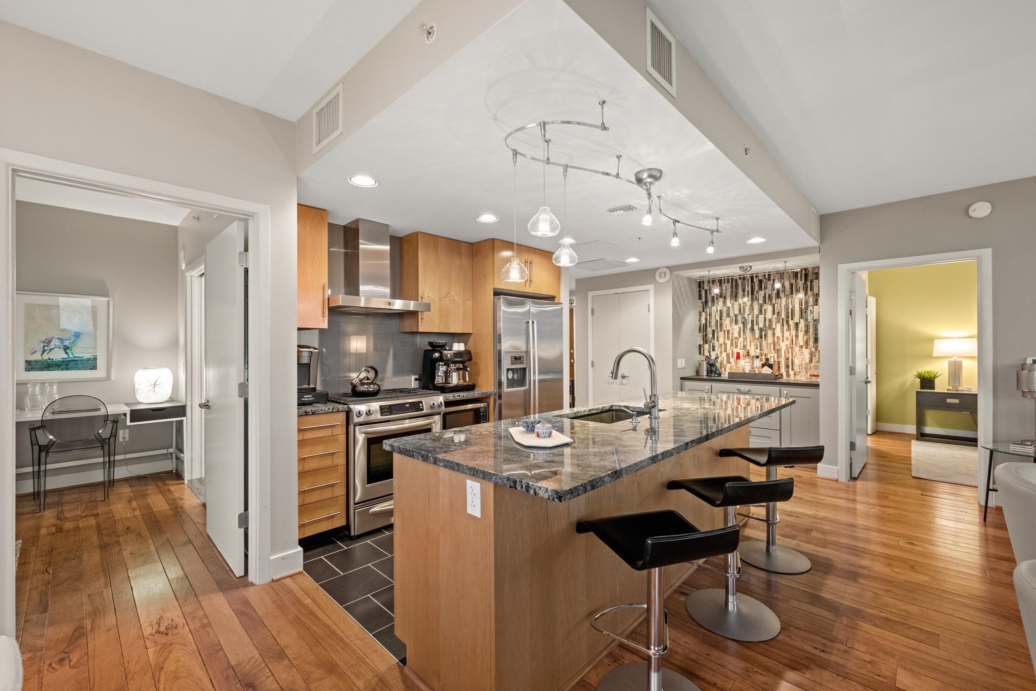 300 Bowie St # 3603, Austin, TX 78703