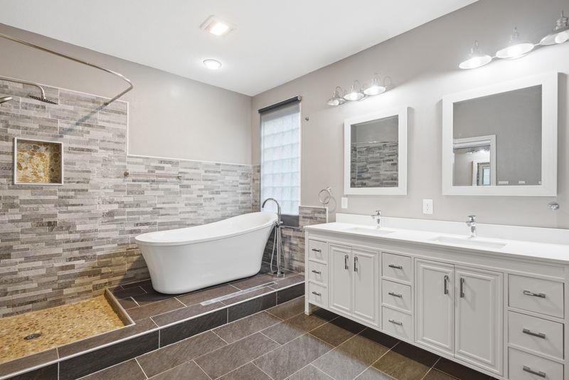 10008 Lachlan Dr, Austin, TX 78717