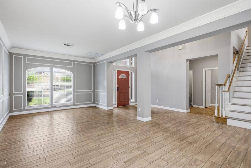 10008 Lachlan Dr, Austin, TX 78717