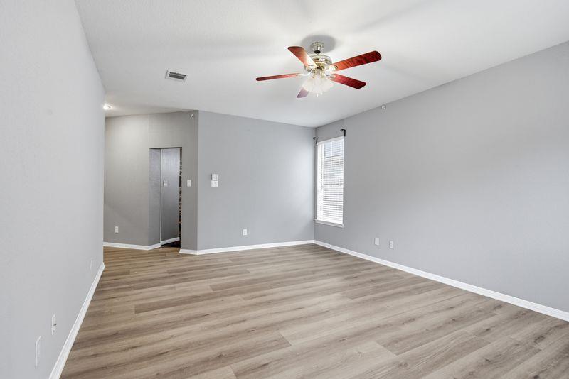 10008 Lachlan Dr, Austin, TX 78717