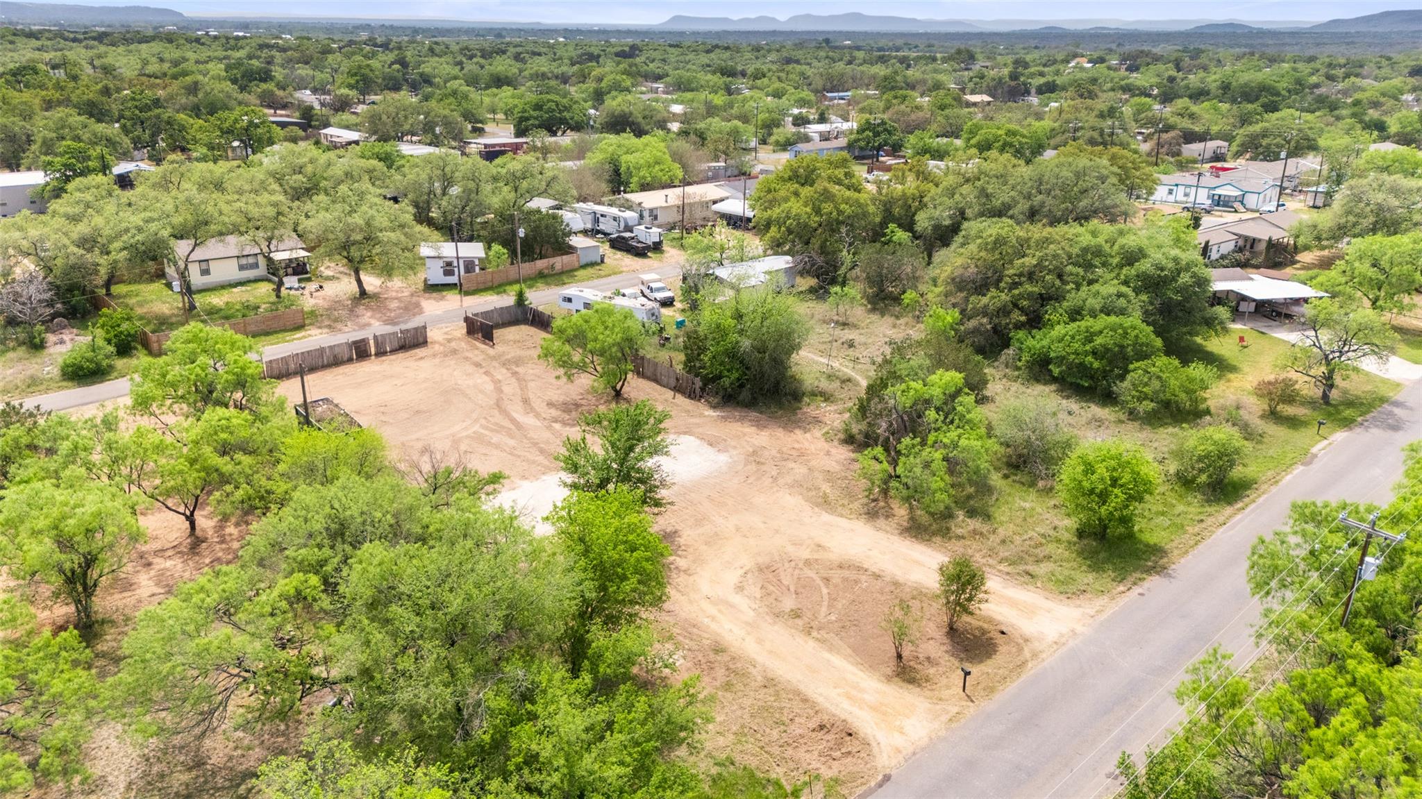 933 County Road 118, Burnet, TX 78611