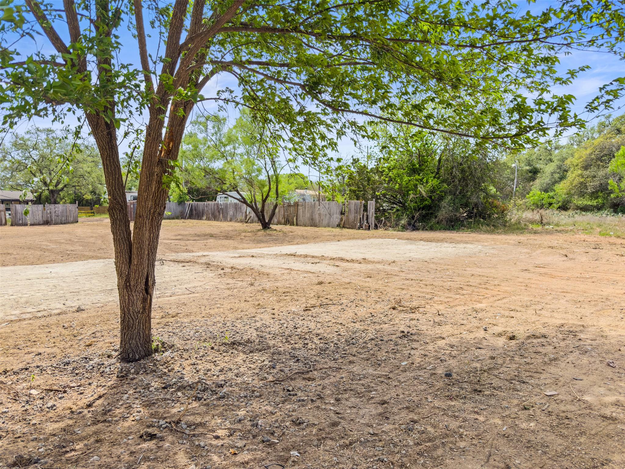 933 County Road 118, Burnet, TX 78611