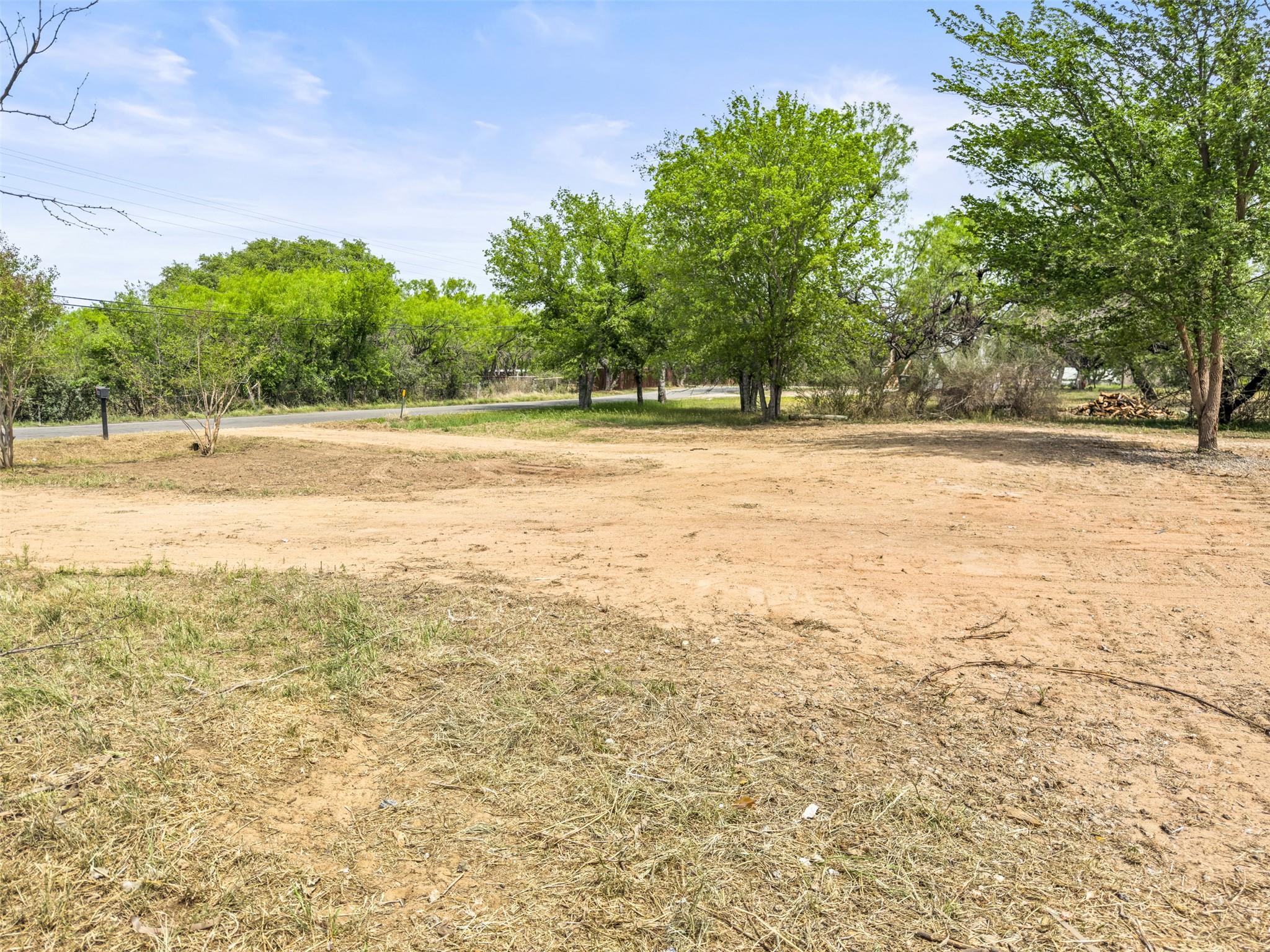 933 County Road 118, Burnet, TX 78611