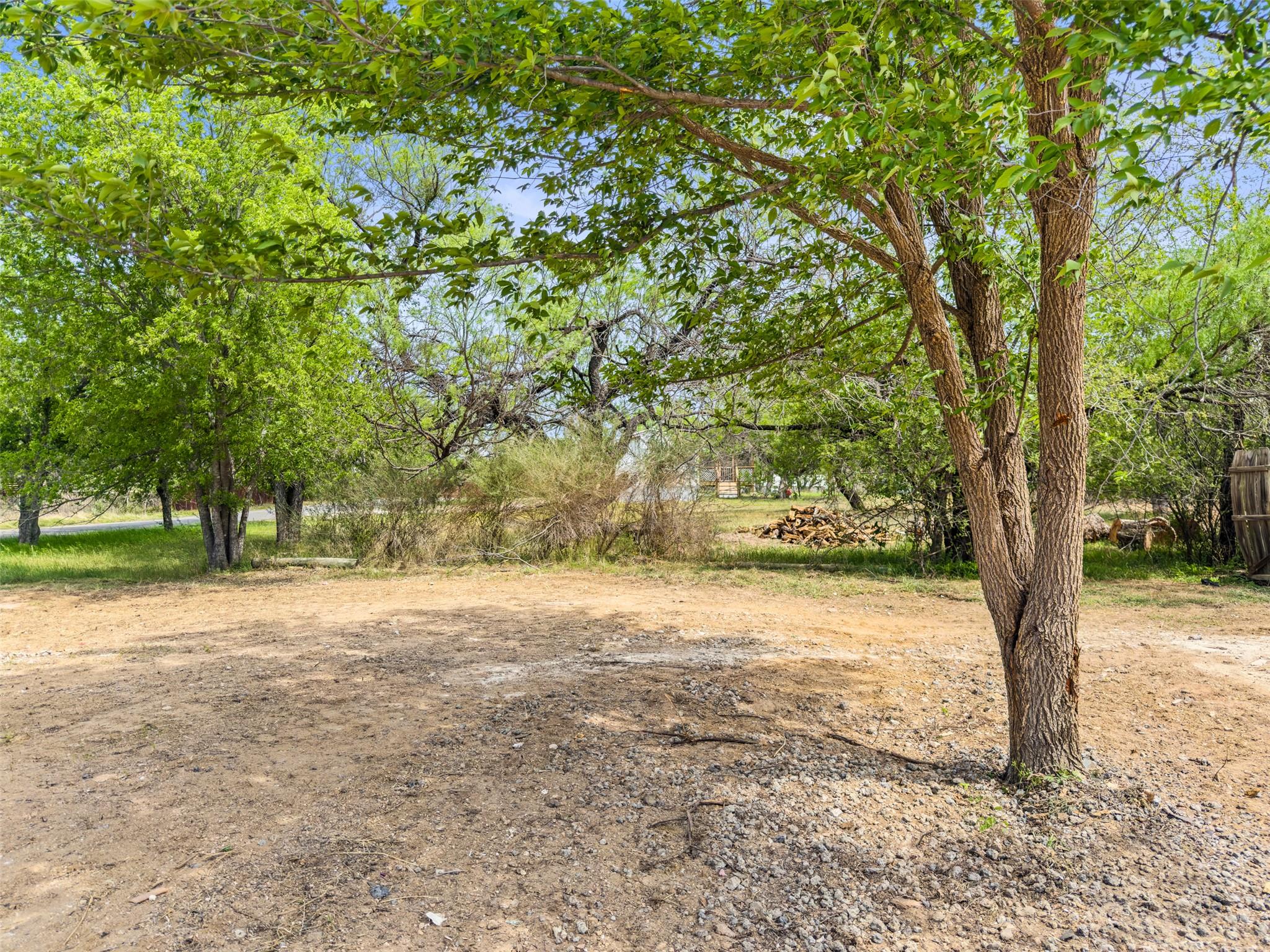 933 County Road 118, Burnet, TX 78611