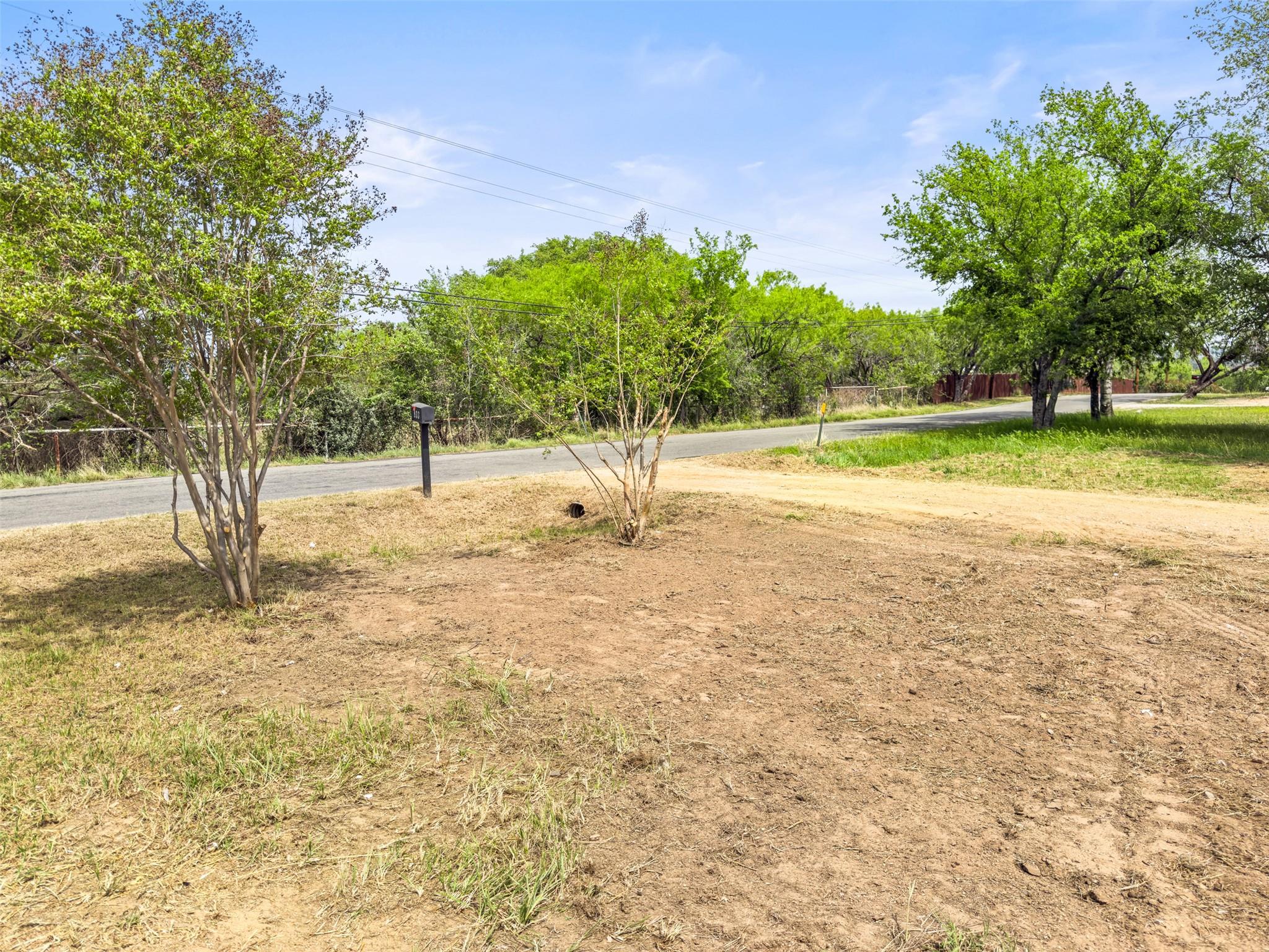 933 County Road 118, Burnet, TX 78611