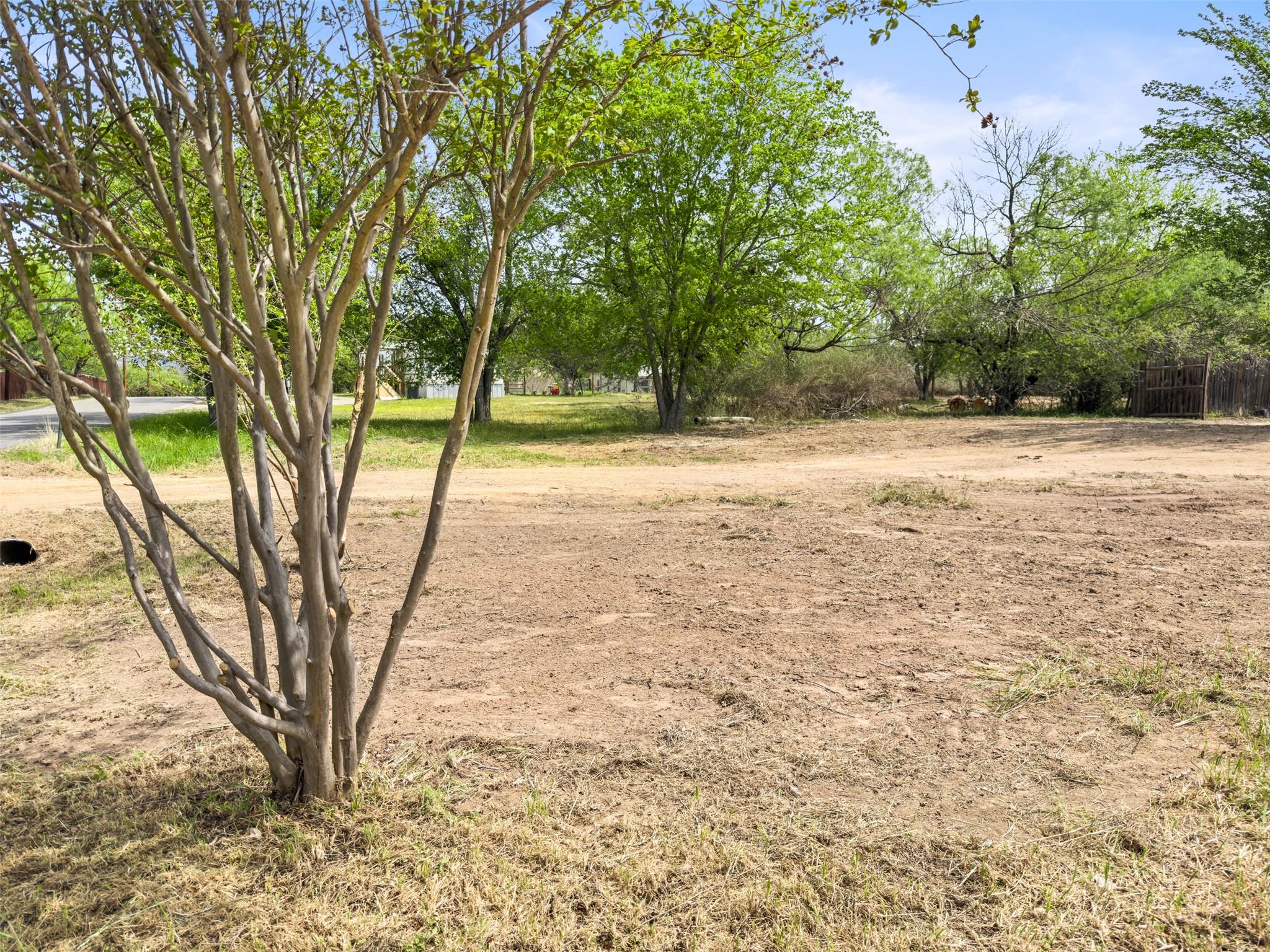 933 County Road 118, Burnet, TX 78611