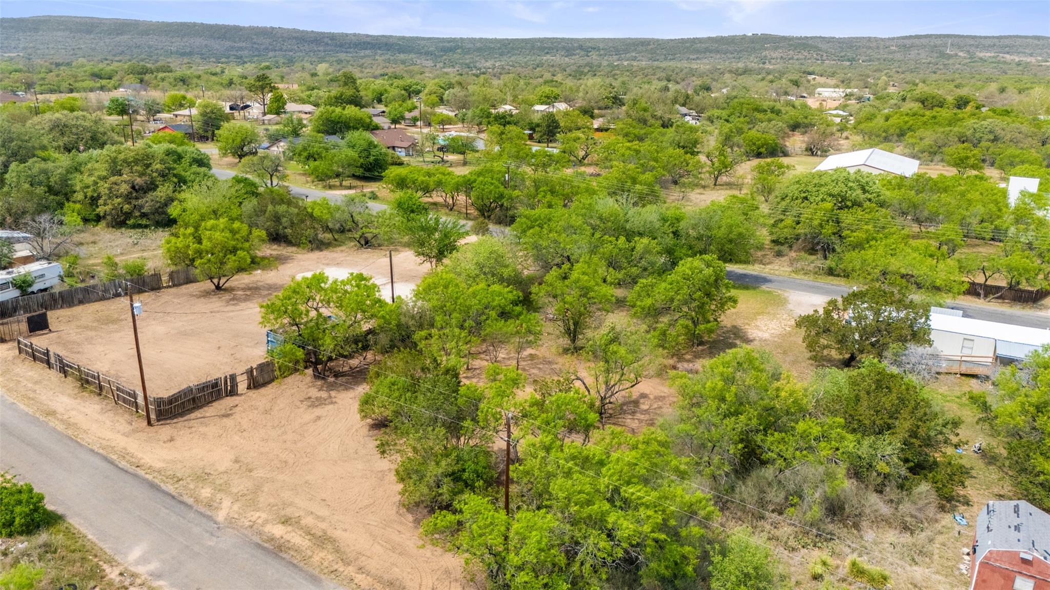 296 Seneca Dr, Burnet, TX 78611