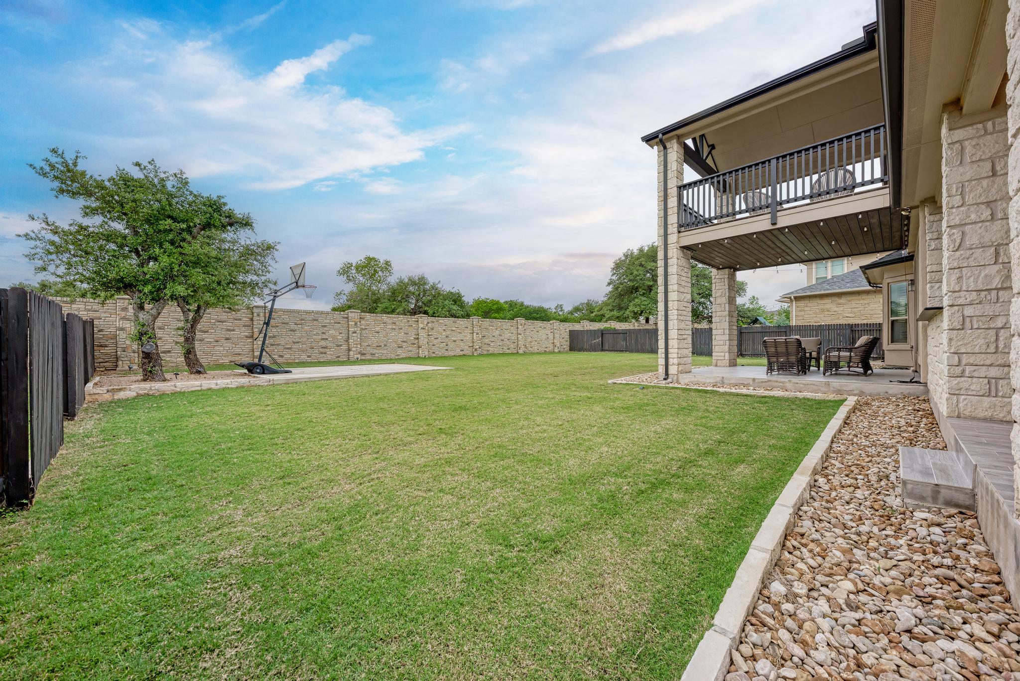 400 Southern Carina Dr, Round Rock, TX 78681