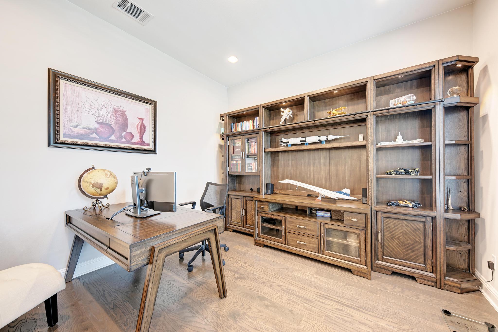 400 Southern Carina Dr, Round Rock, TX 78681