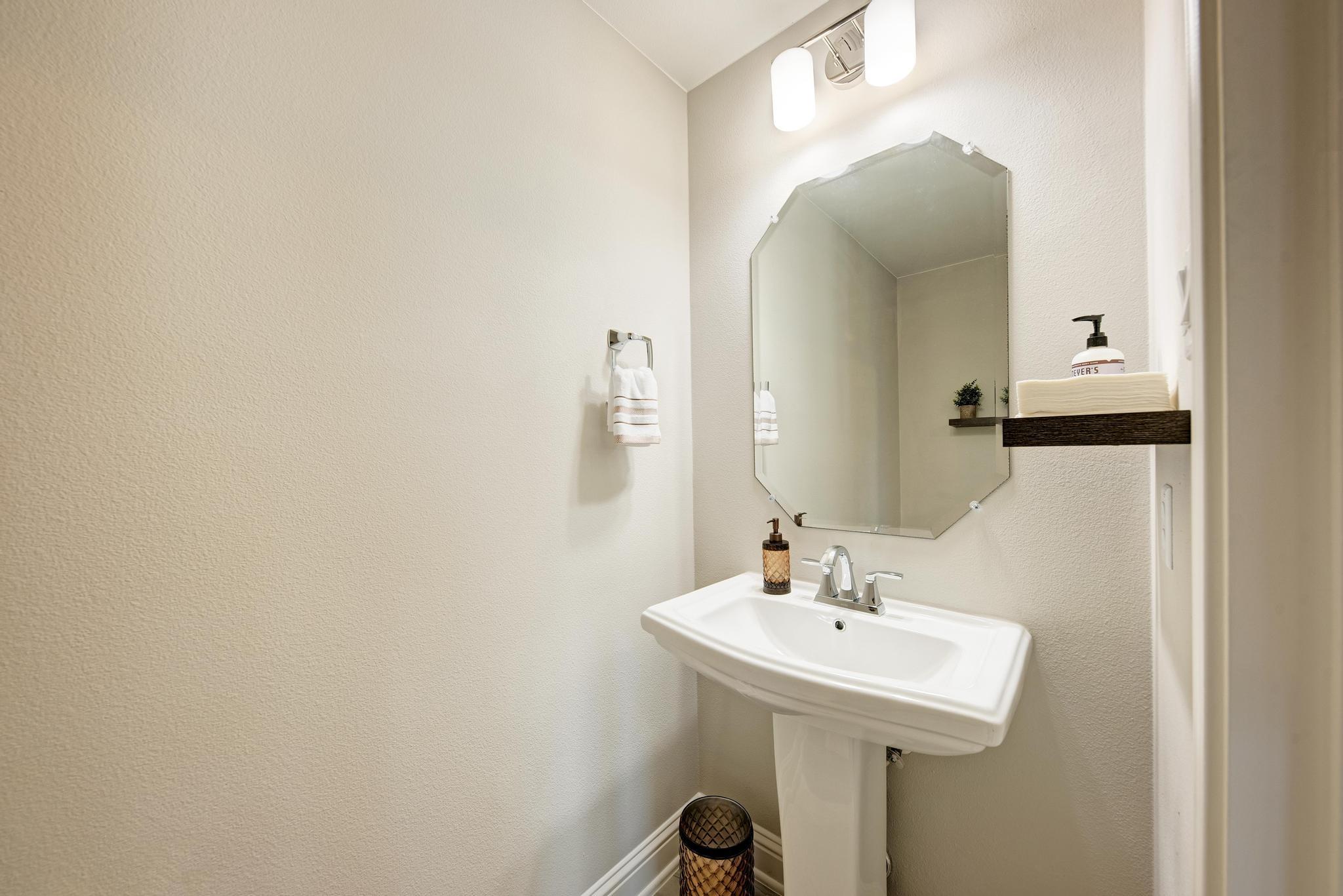 400 Southern Carina Dr, Round Rock, TX 78681