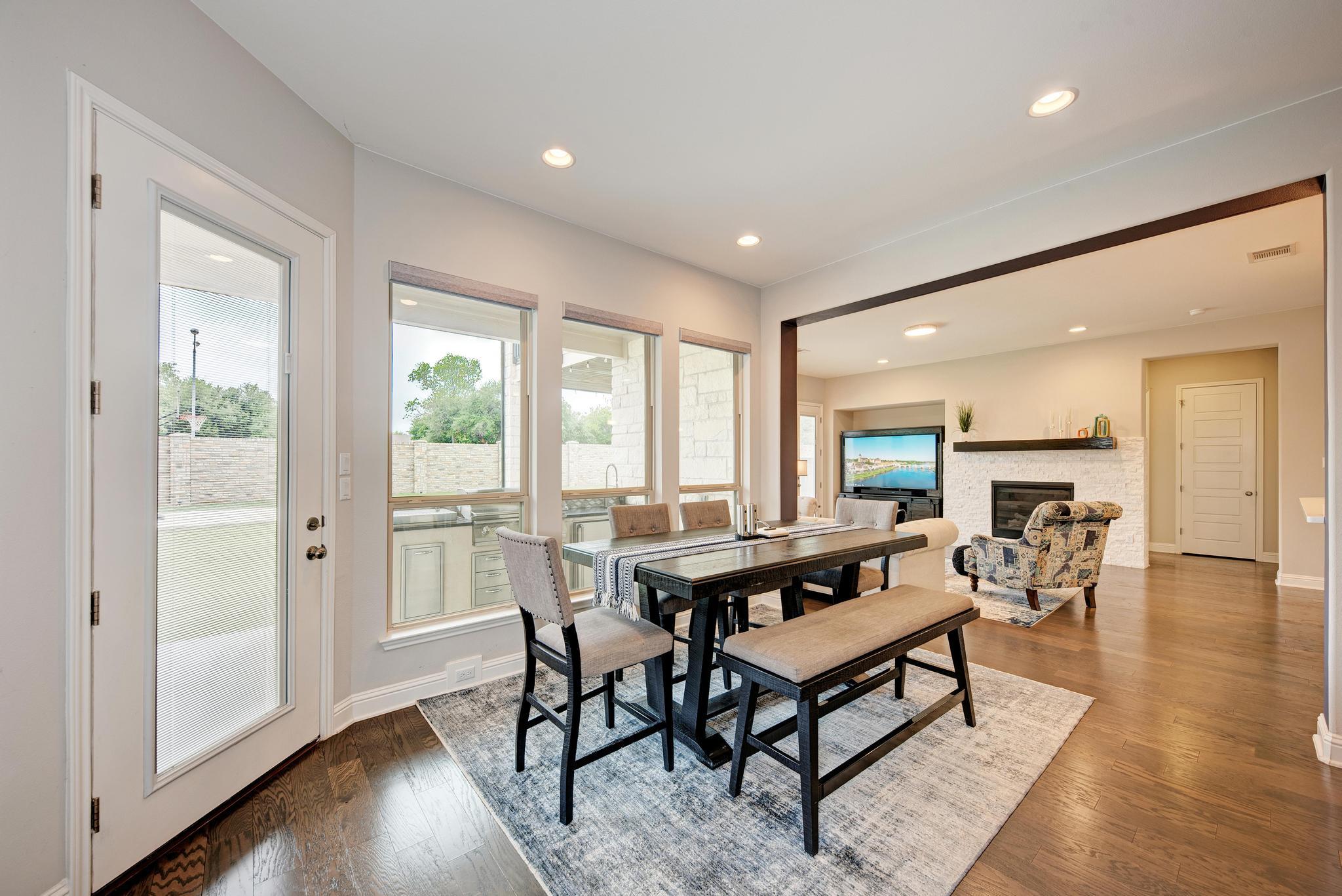 400 Southern Carina Dr, Round Rock, TX 78681