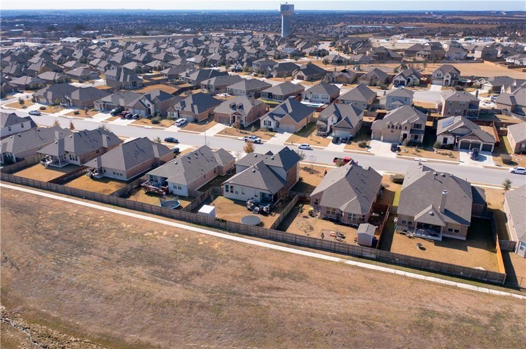 6825 Leonardo Dr, Round Rock, TX 78665