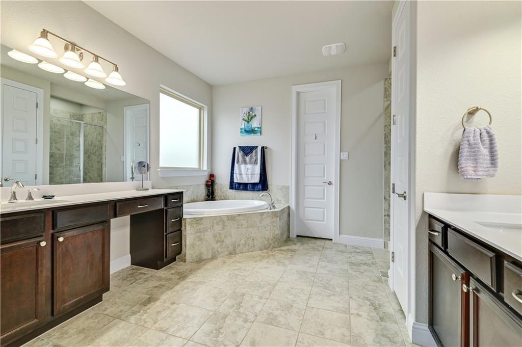 6825 Leonardo Dr, Round Rock, TX 78665