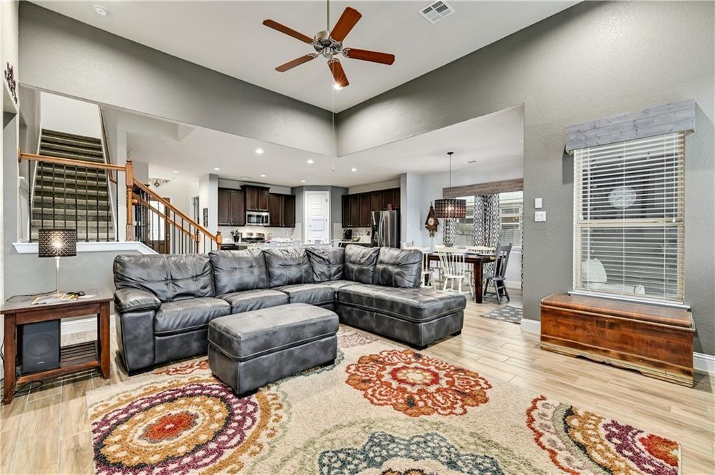 6825 Leonardo Dr, Round Rock, TX 78665