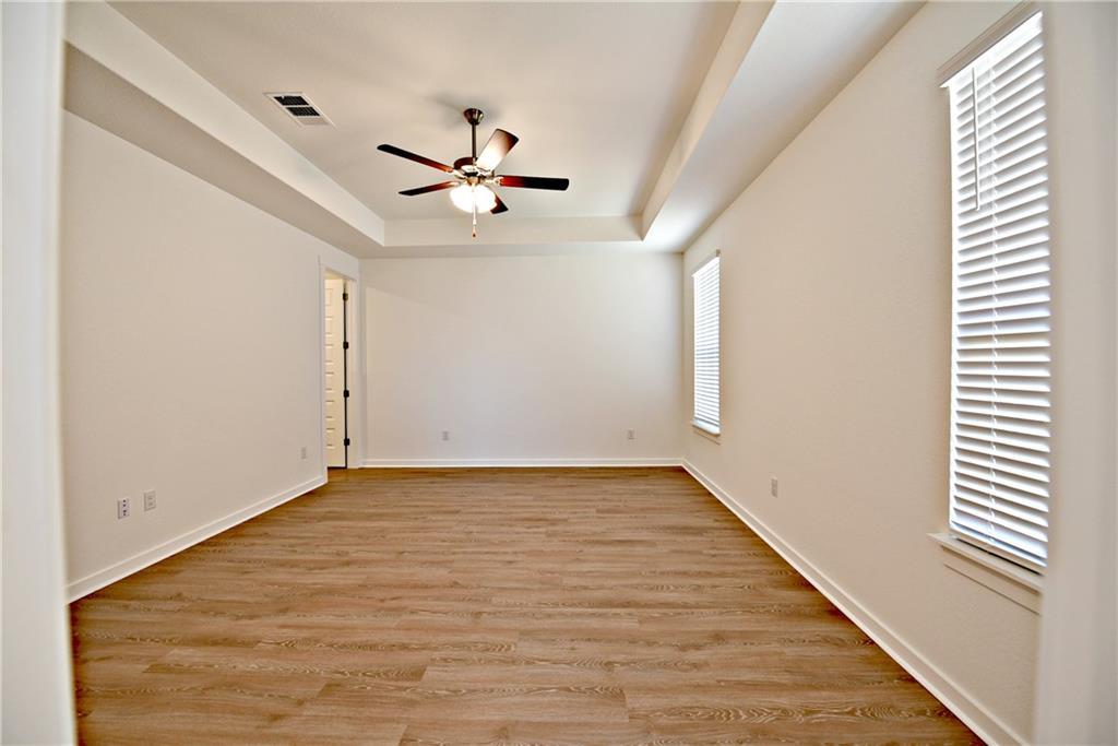 229 Indian Shoal Dr, Georgetown, TX 78628