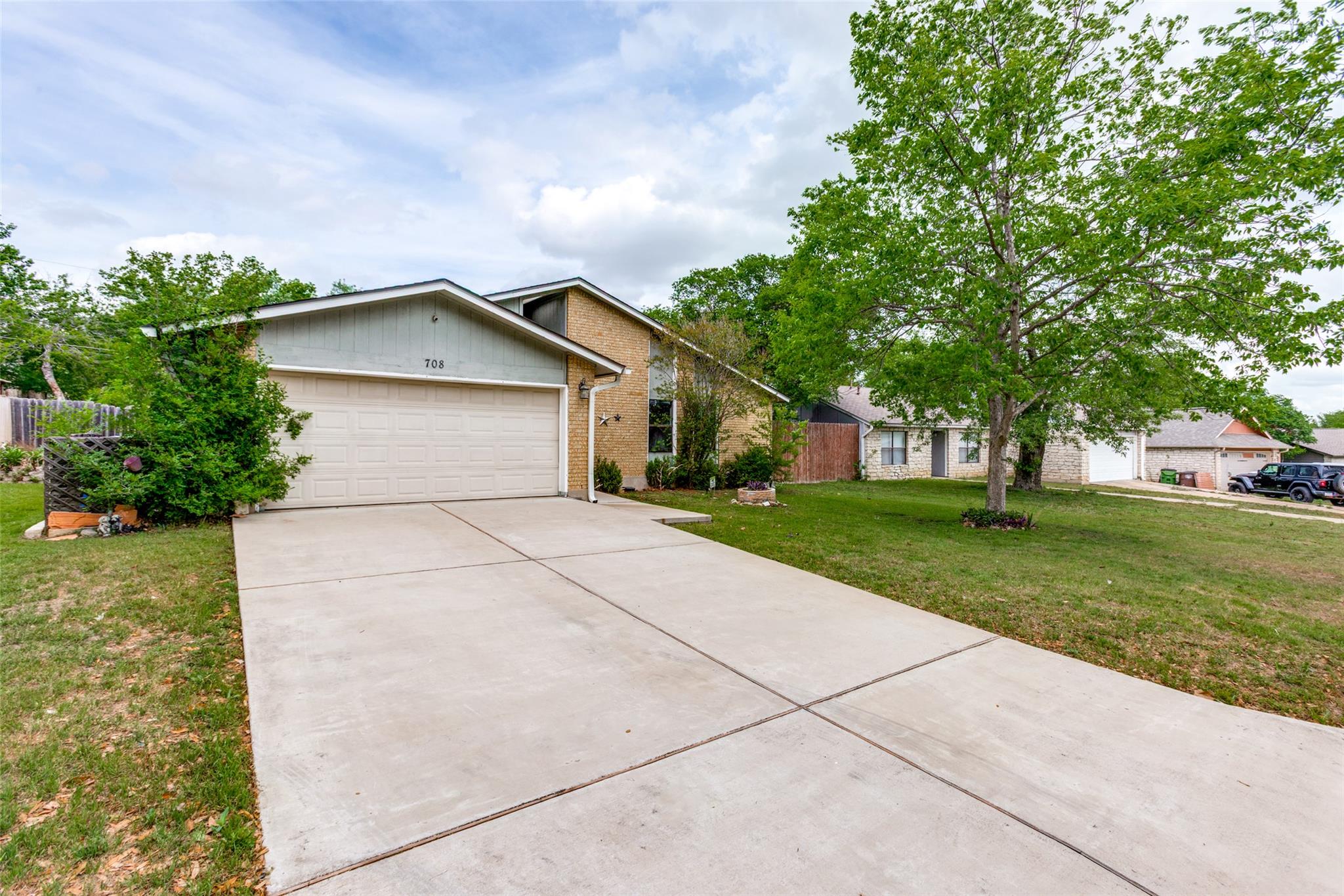708 Greenwich Pl, Round Rock, TX 78664