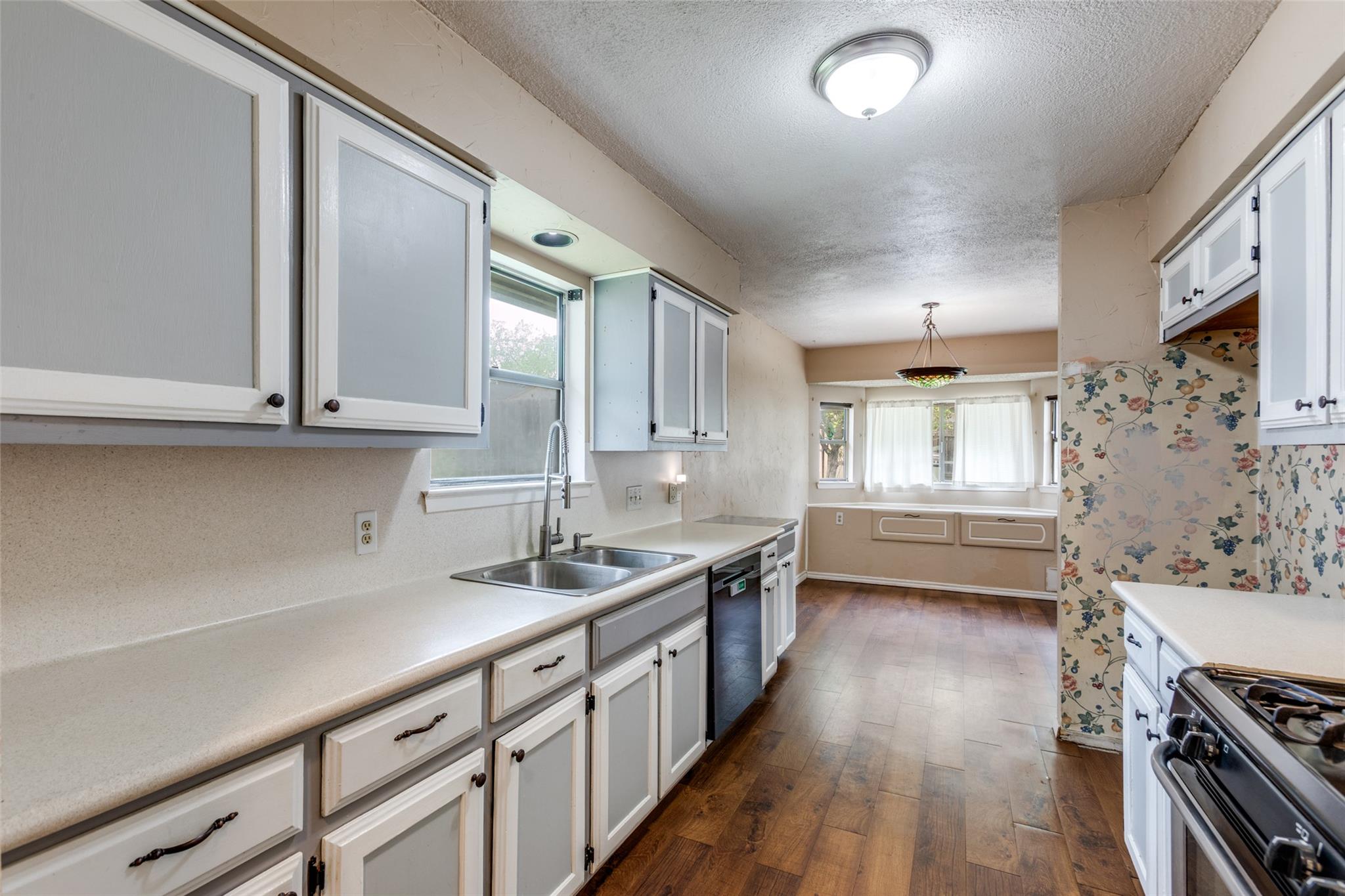 708 Greenwich Pl, Round Rock, TX 78664