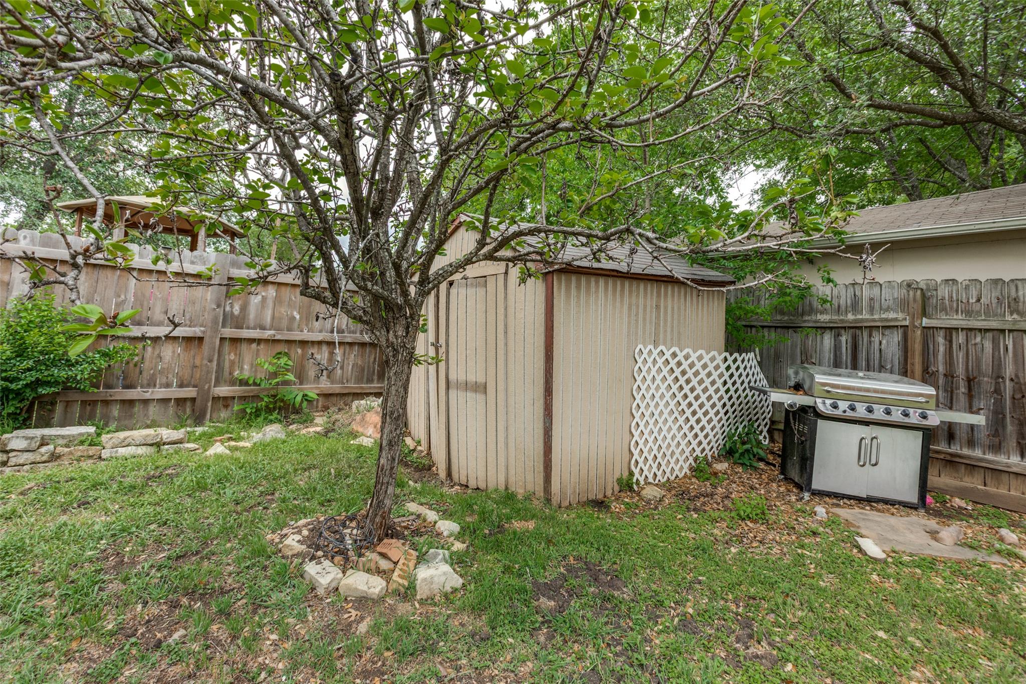 708 Greenwich Pl, Round Rock, TX 78664