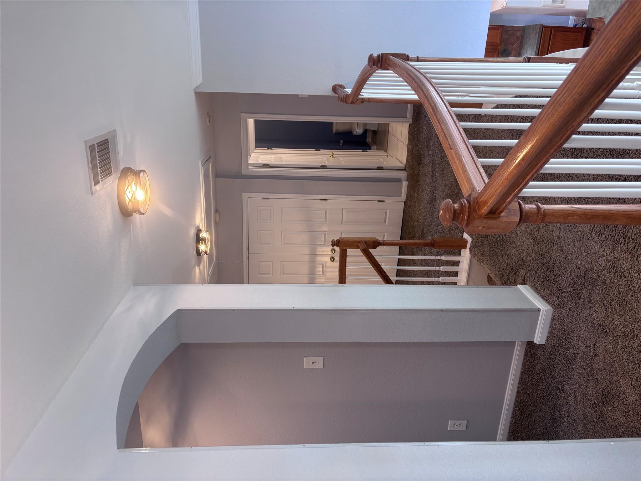 1704 Lynnville Trl, Austin, TX 78727