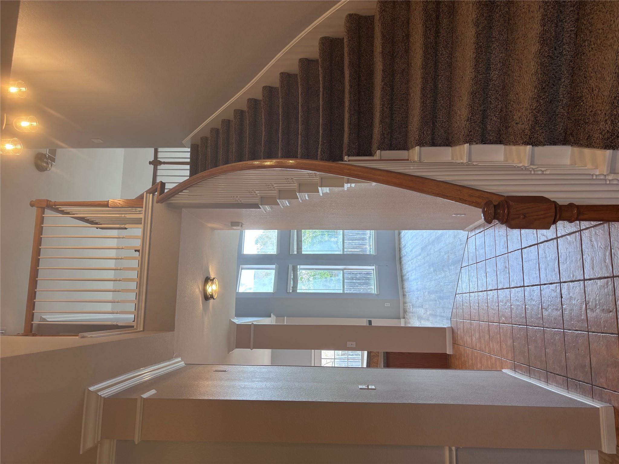 1704 Lynnville Trl, Austin, TX 78727